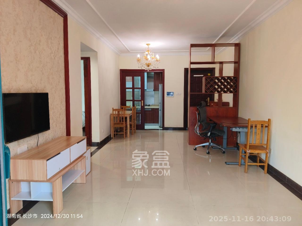 恒大翡翠华庭  1室2厅1卫    1900.0元/月室内图