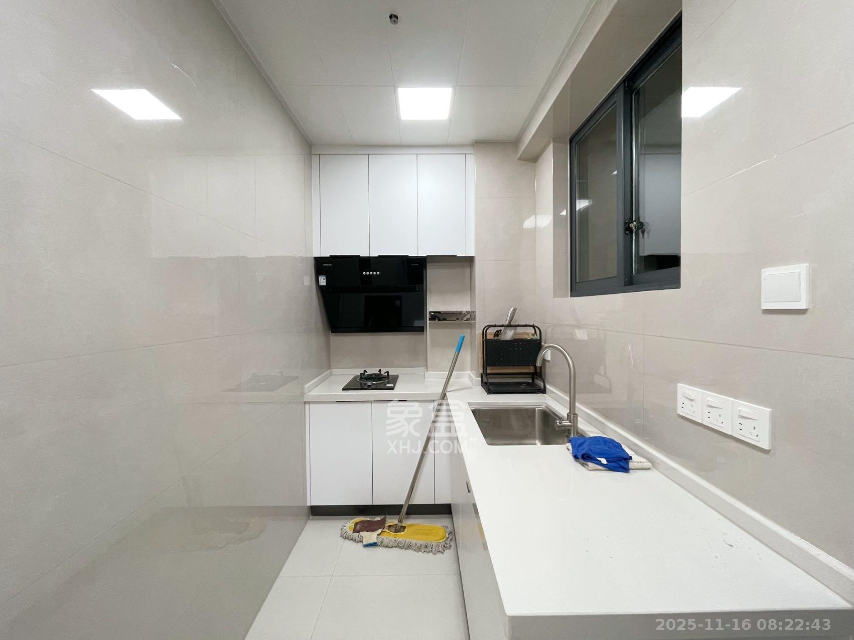 君悦新天地 2室1厅2卫 2700.0元/月 君悦新天地 2室1厅2卫 2700.0元/月室内图