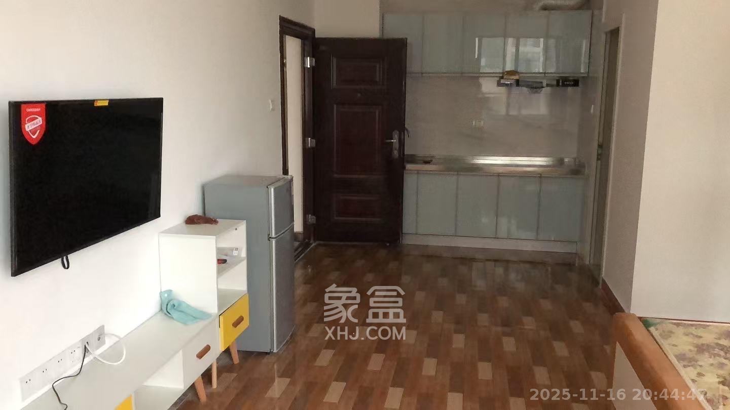 明大佳园  1室1厅1卫    1500.0元/月室内图