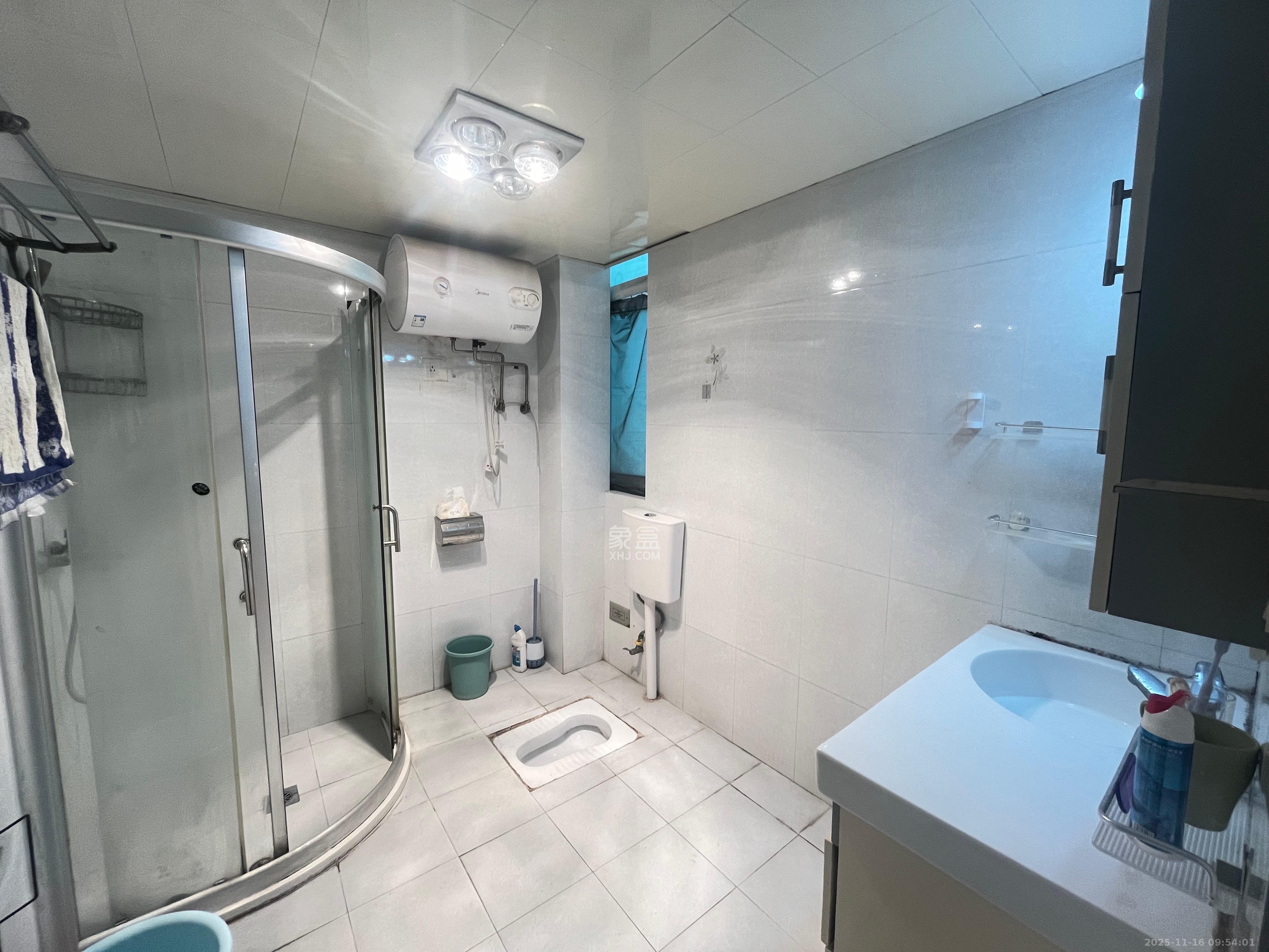 格林星城  3室2厅1卫    2500.0元/月室内图