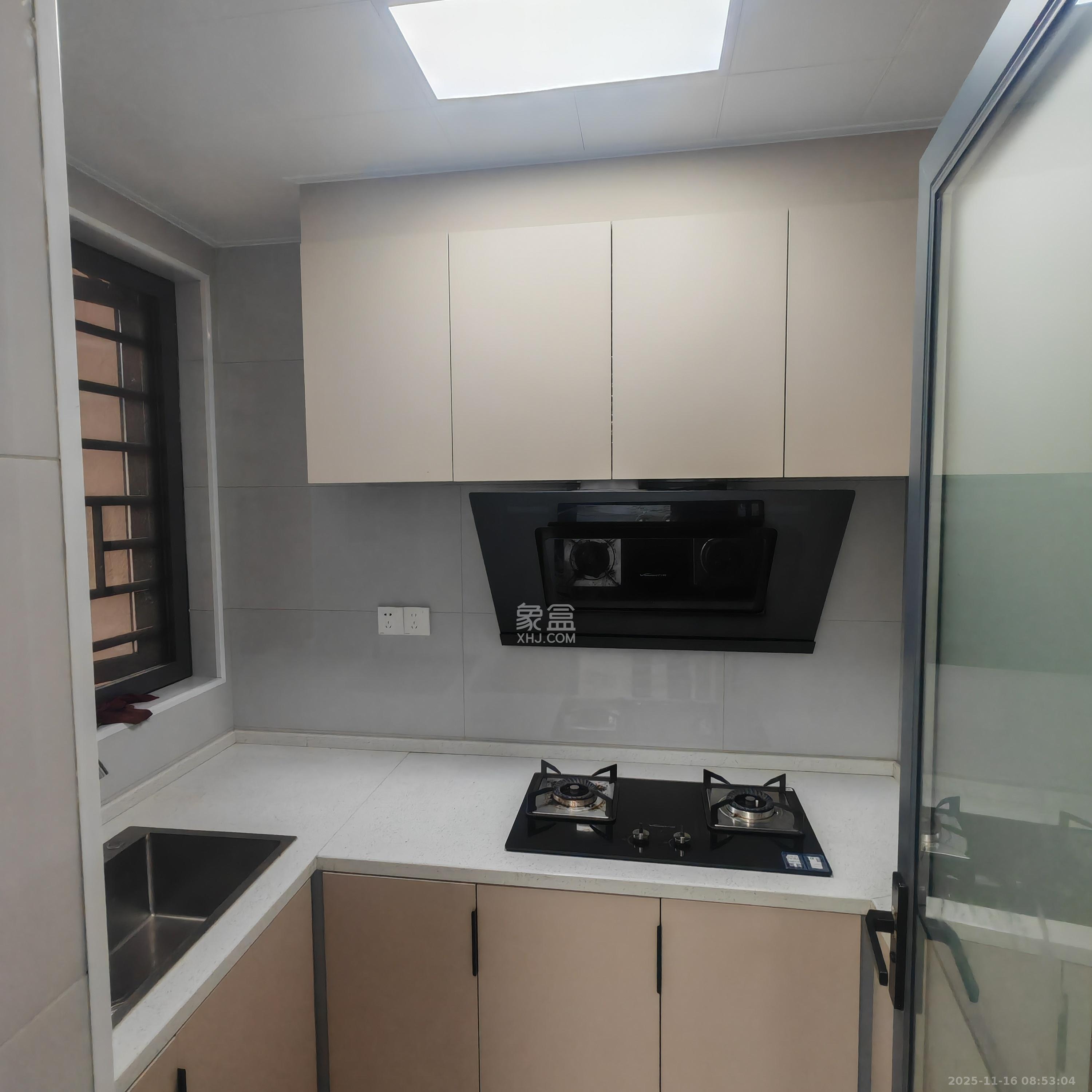 文景家园  2室1厅1卫    2400.0元/月室内图