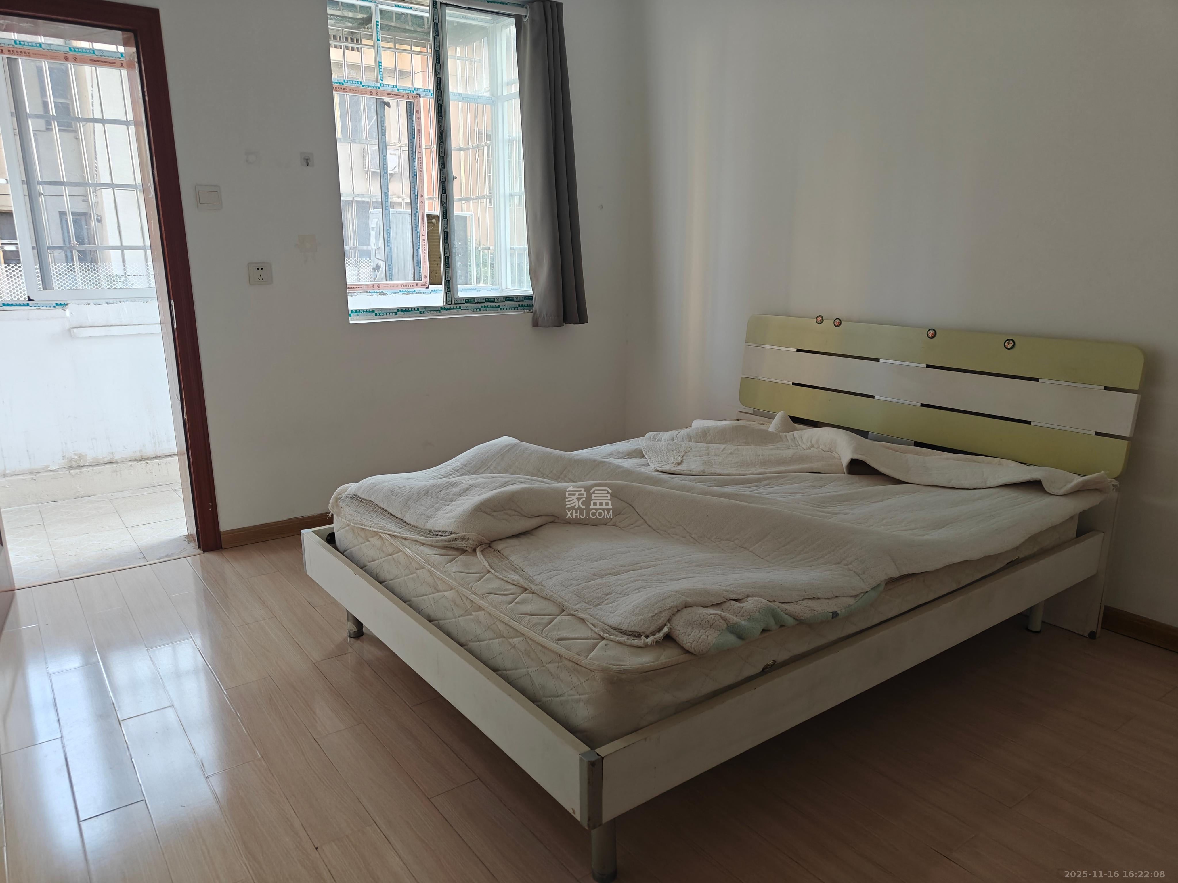 人造板厂宿舍（新河北堤1号）  1室1厅1卫    1700.0元/月室内图