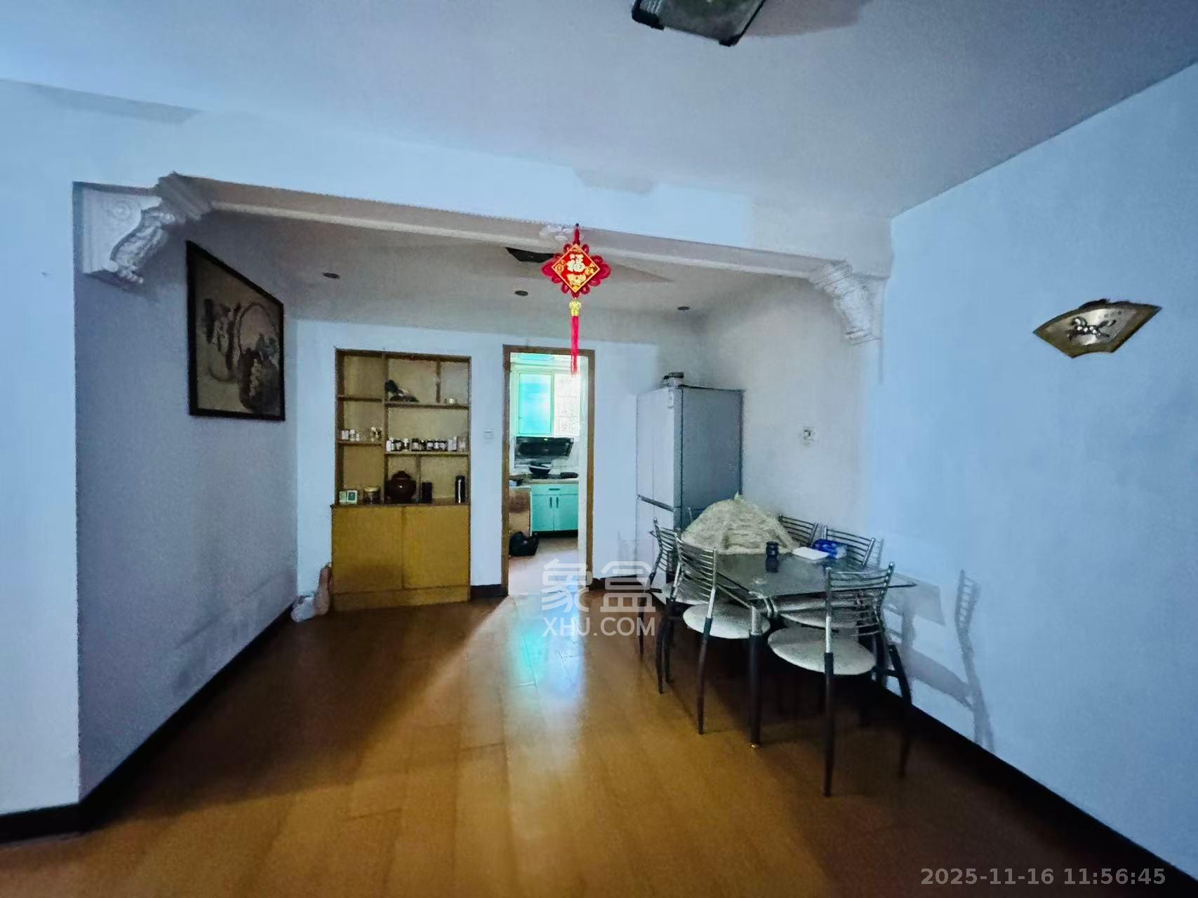 枣子园小区 3室2厅1卫 2800.0元/月 枣子园小区 3室2厅1卫 2800.0元/月室内图