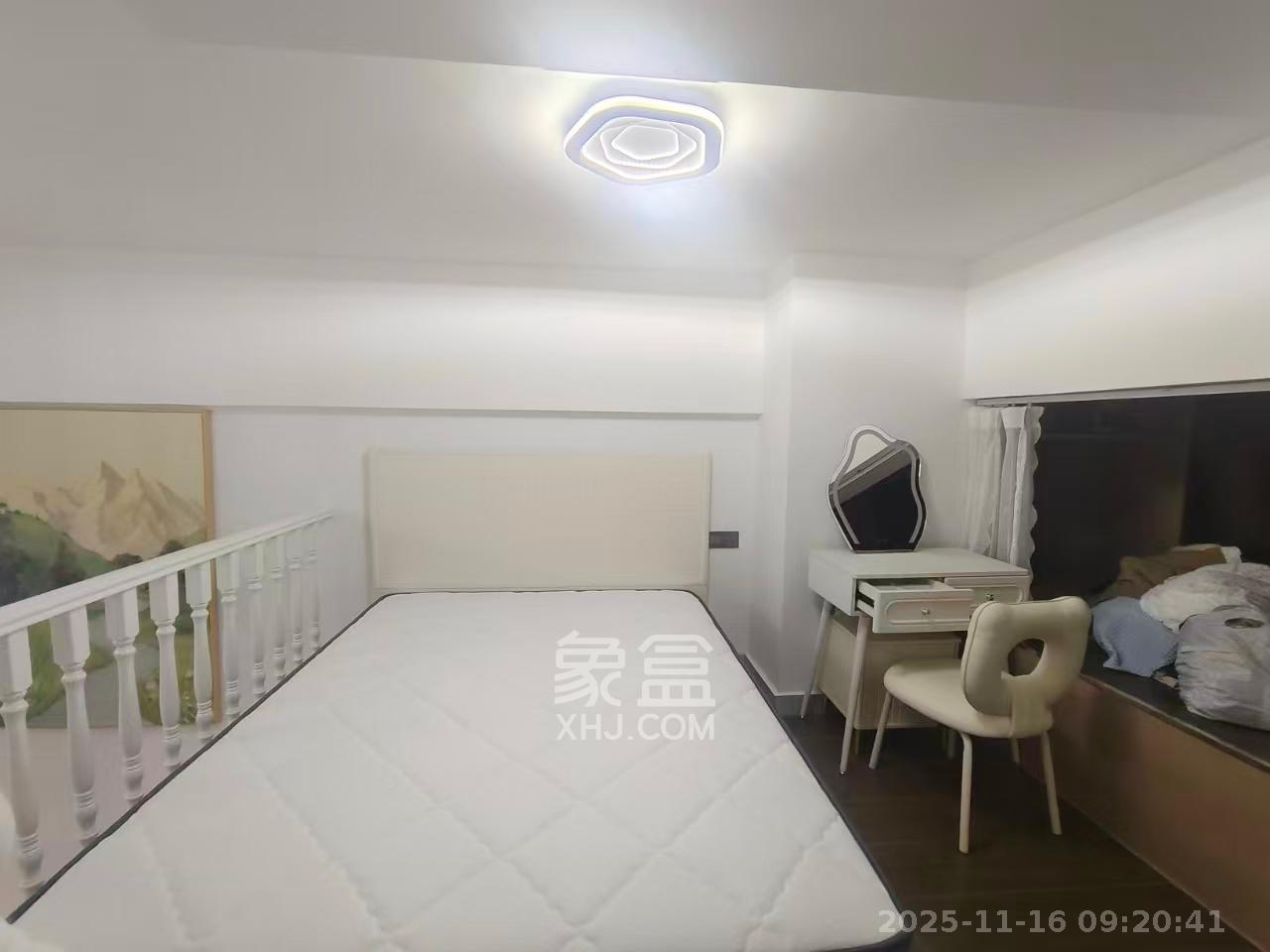 中海阅溪府  2室2厅1卫    2300.0元/月室内图