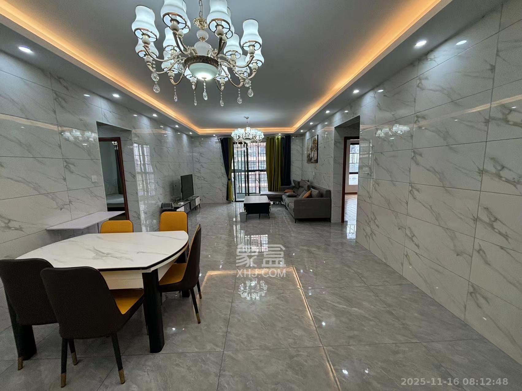 麓谷公馆（涉外国际公馆）  4室2厅3卫    3200.0元/月