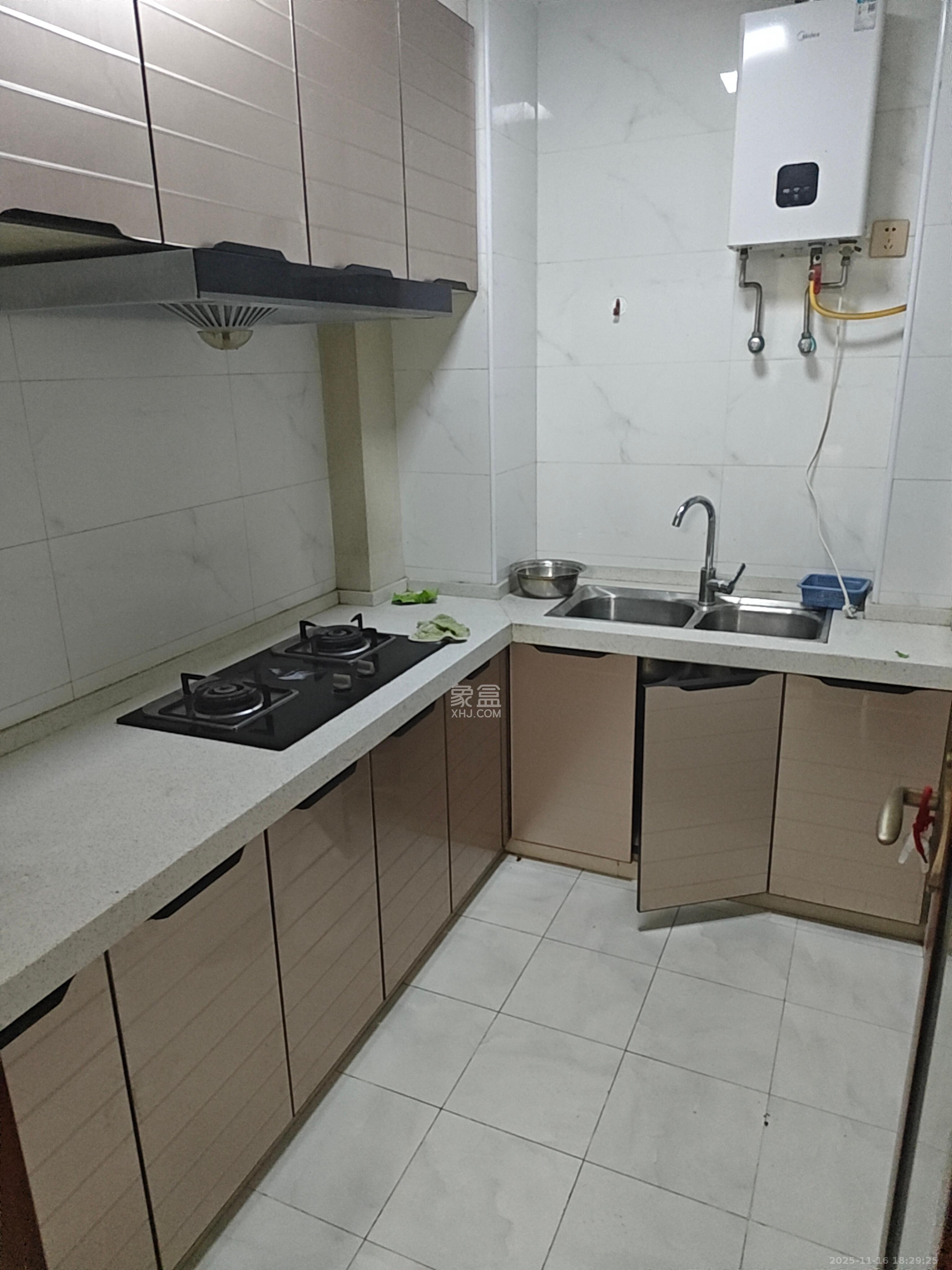 嘉顺苑  1室0厅0卫    2500.0元/月室内图