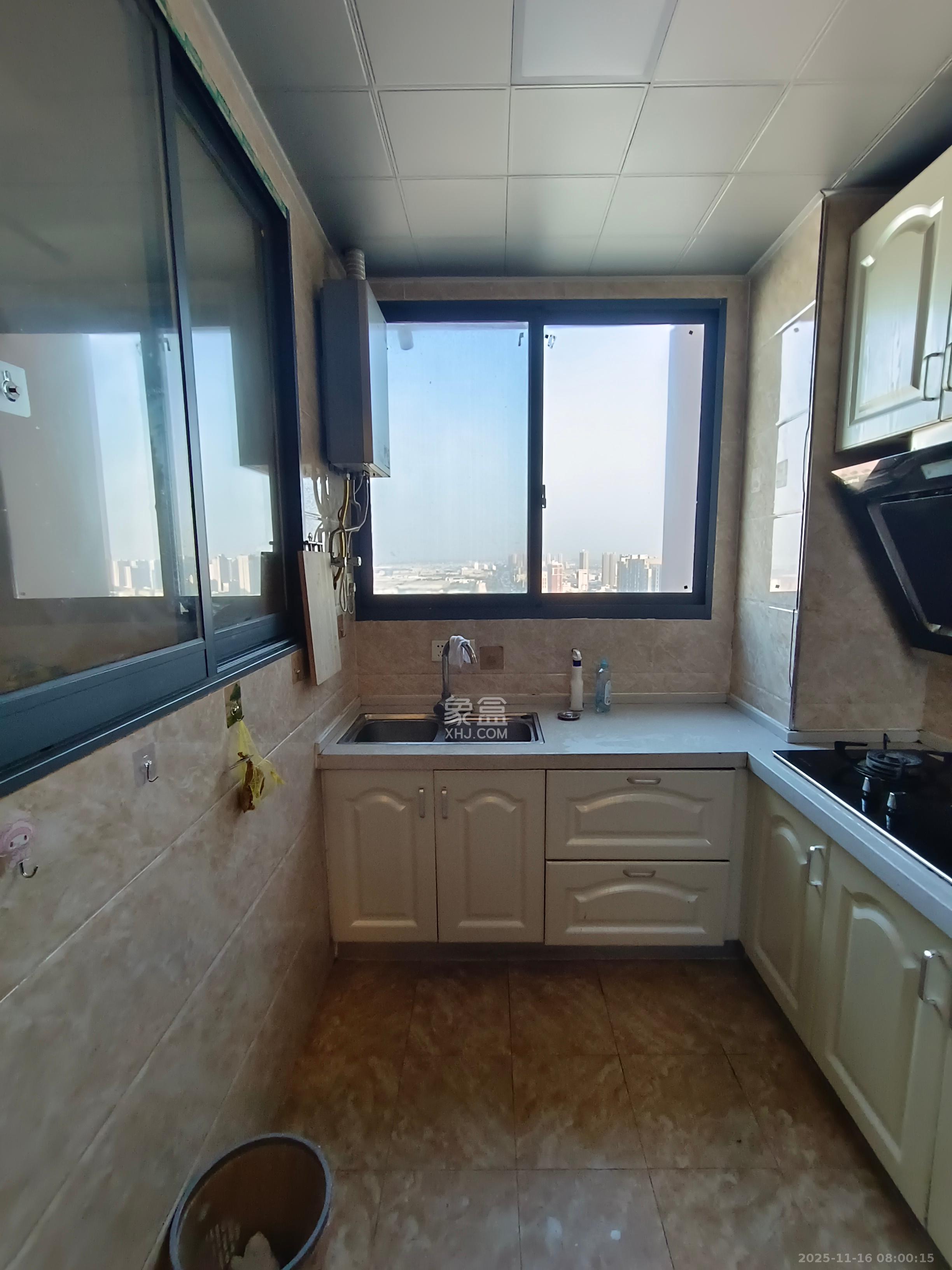 中欣楚天雅郡  1室1厅1卫    1600.0元/月室内图