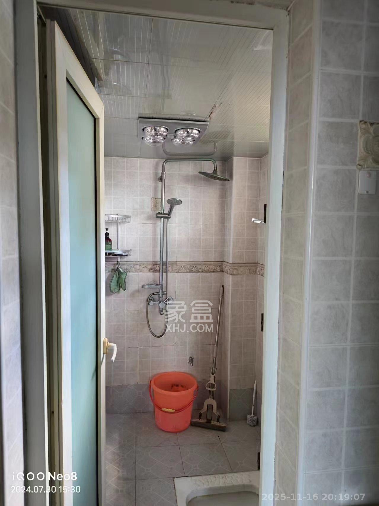 金碧文华  1室1厅1卫    1500.0元/月室内图