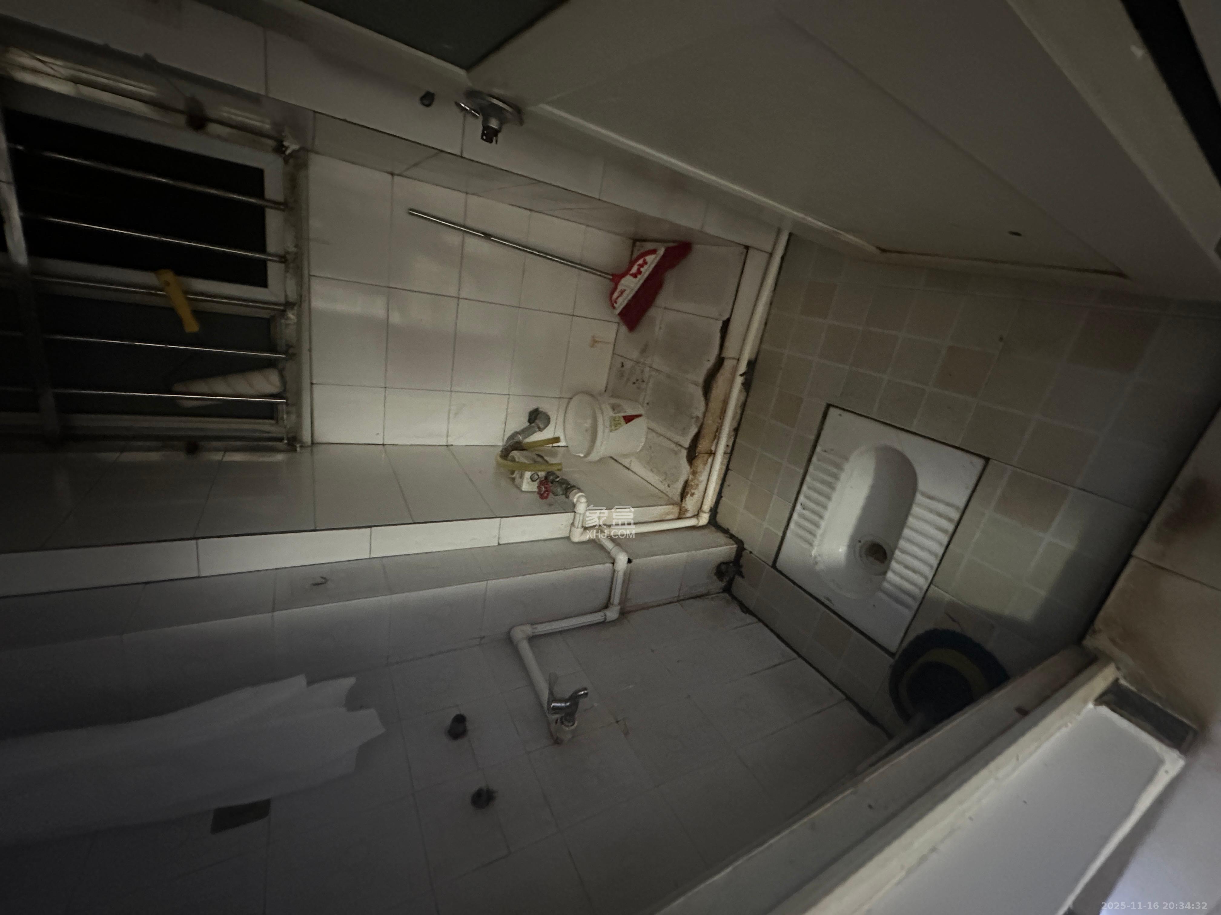 识字里社区  2室1厅1卫    1500.0元/月室内图