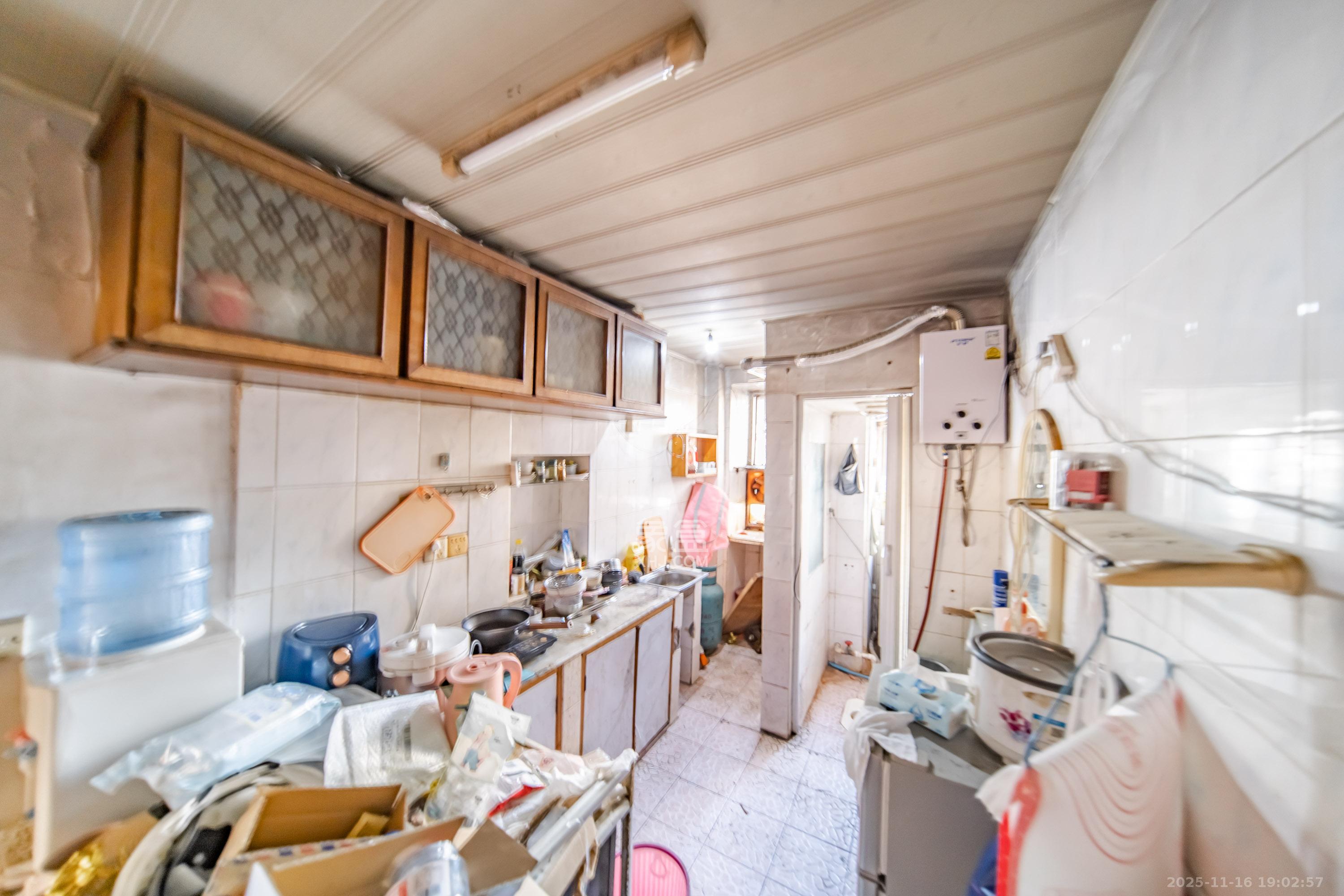 大/小王家巷散盘 1室1厅1卫 32.0万 大/小王家巷散盘 1室1厅1卫 32.0万厨房