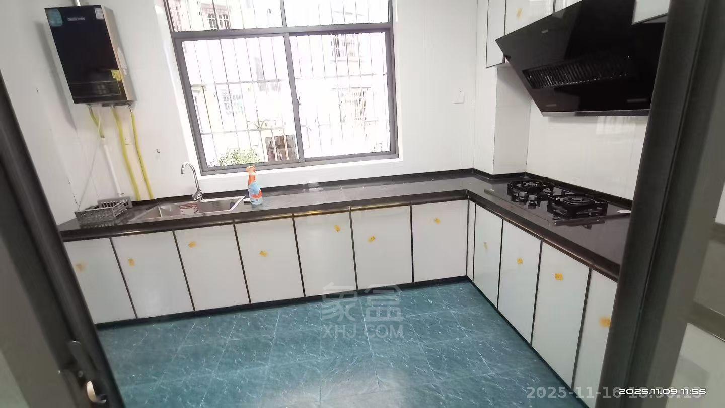 华茂商厦  4室2厅2卫    2500.0元/月室内图