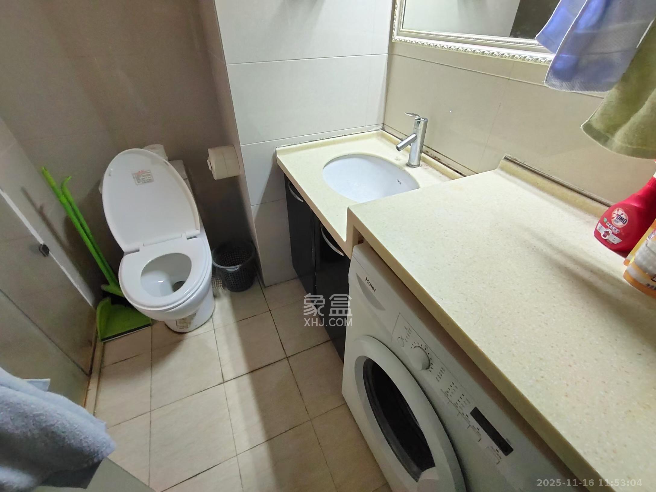 湘腾城市广场 1室1厅1卫 1900.0元/月 湘腾城市广场 1室1厅1卫 1900.0元/月室内图