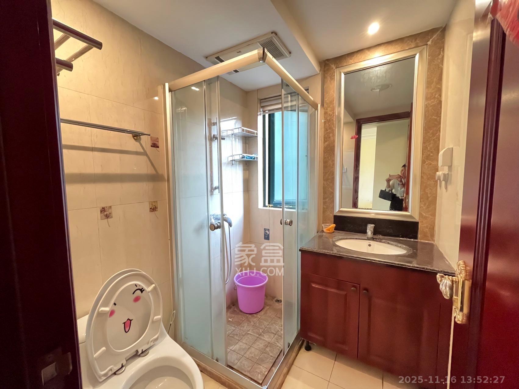 恒大城  2室2厅1卫    1800.0元/月室内图