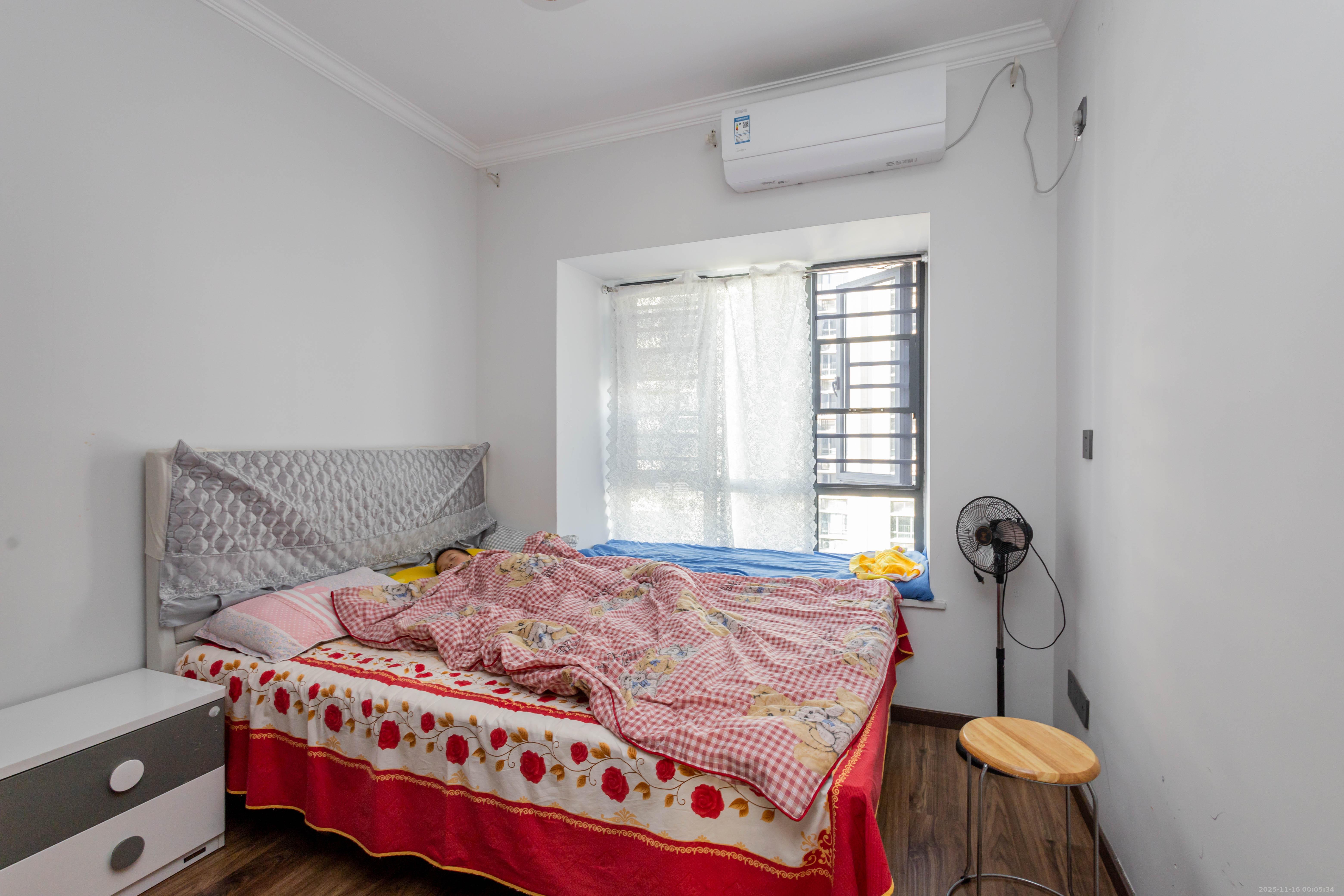 敏捷珑玥府 3室2厅2卫 75.8万 敏捷珑玥府 3室2厅2卫 75.8万卧室