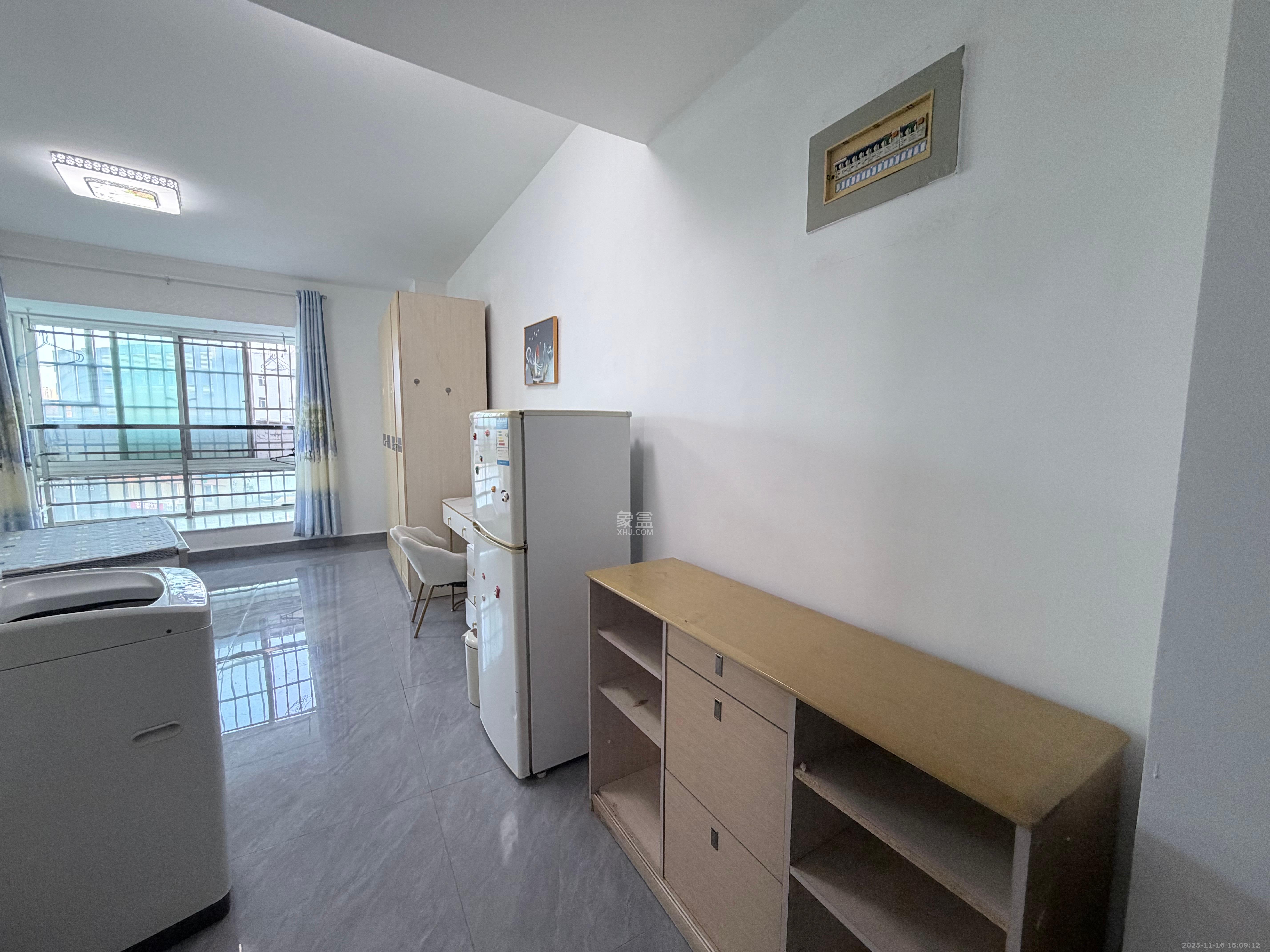 几米空间 1室0厅0卫 1400.0元/月 几米空间 1室0厅0卫 1400.0元/月室内图