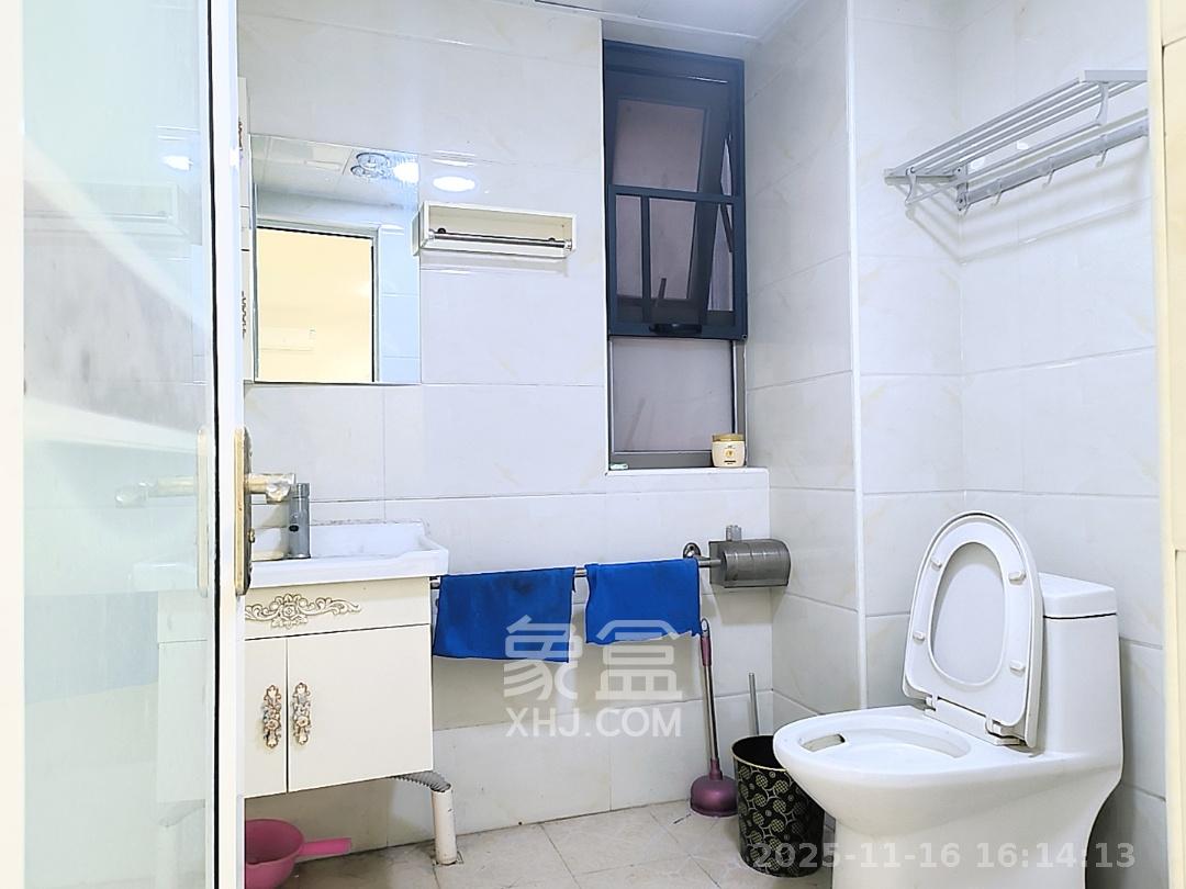 怡海星城  2室2厅1卫    1500.0元/月室内图