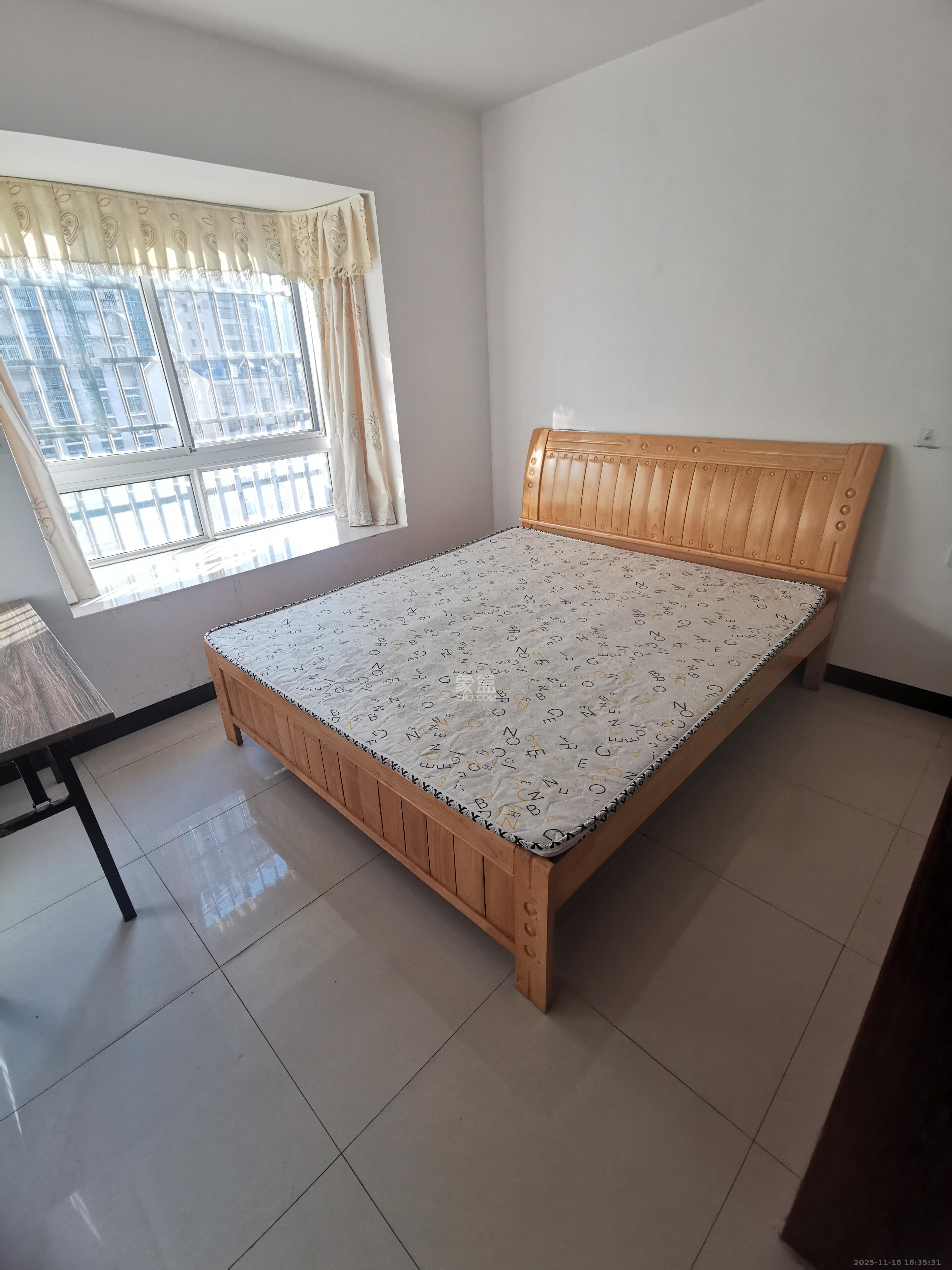 骑龙安置小区  2室2厅1卫    1800.0元/月室内图