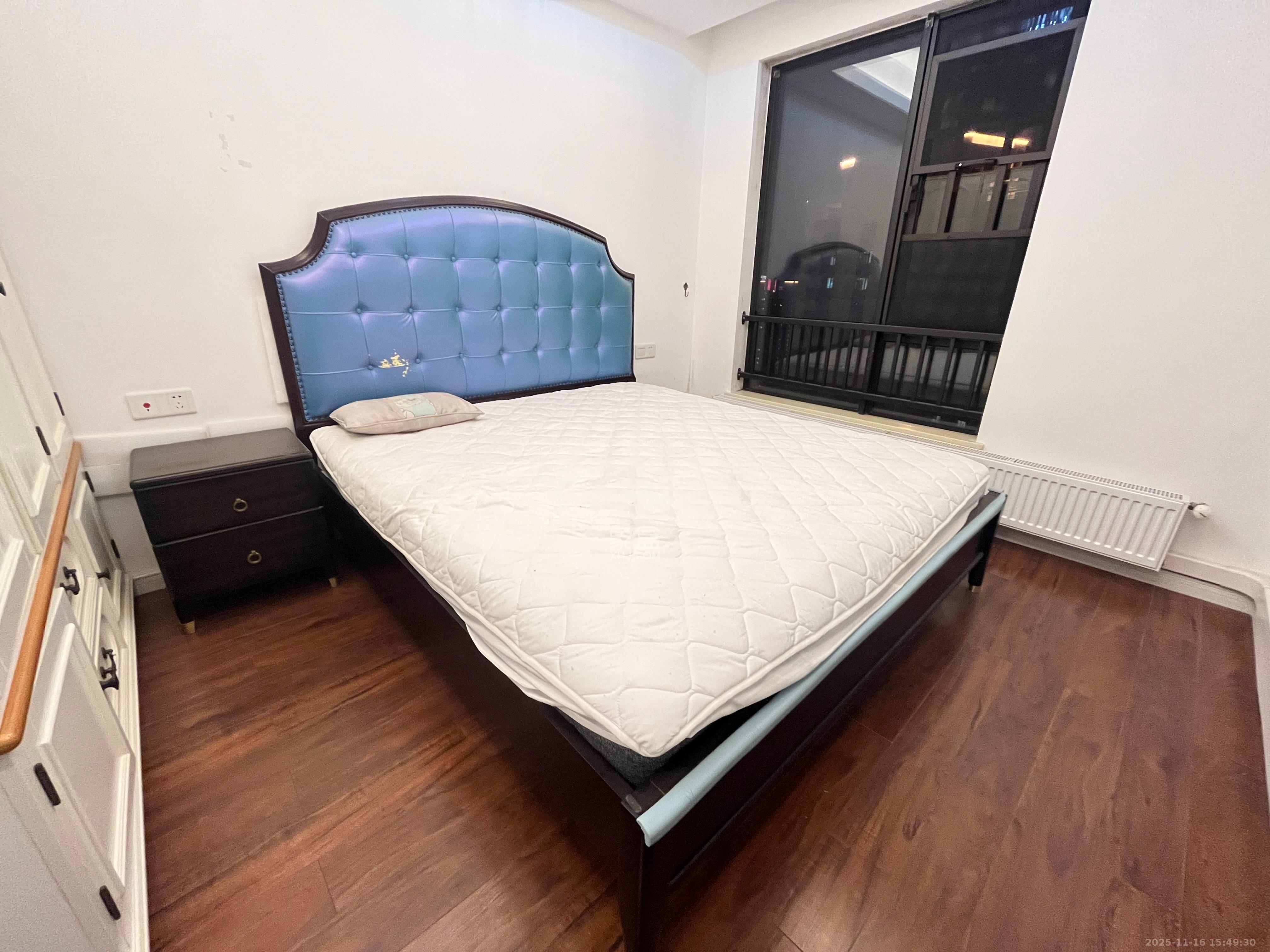 万科里金域国际  3室2厅2卫    3800.0元/月室内图