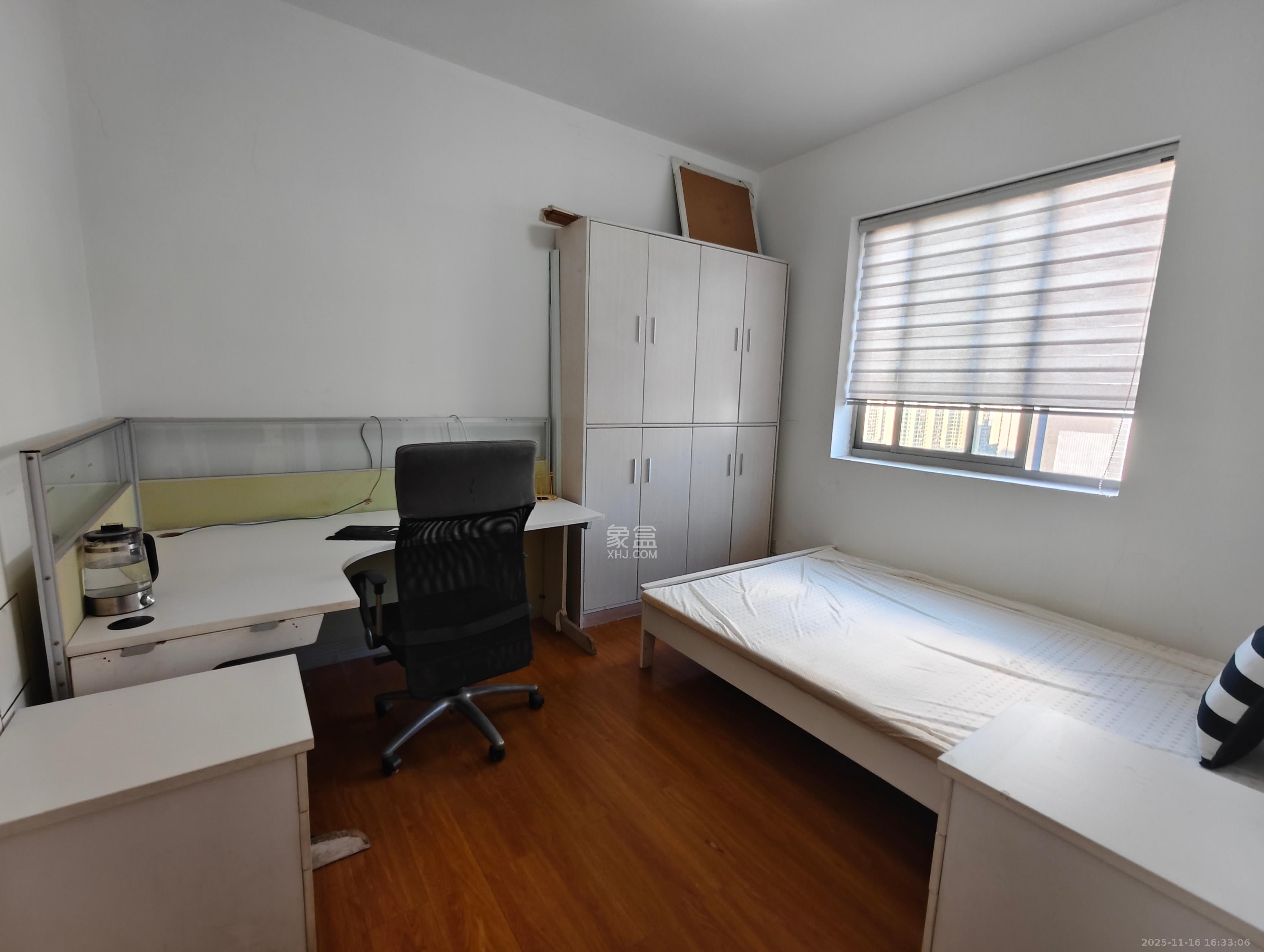 白沙湾嘉园  3室2厅2卫    2200.0元/月室内图