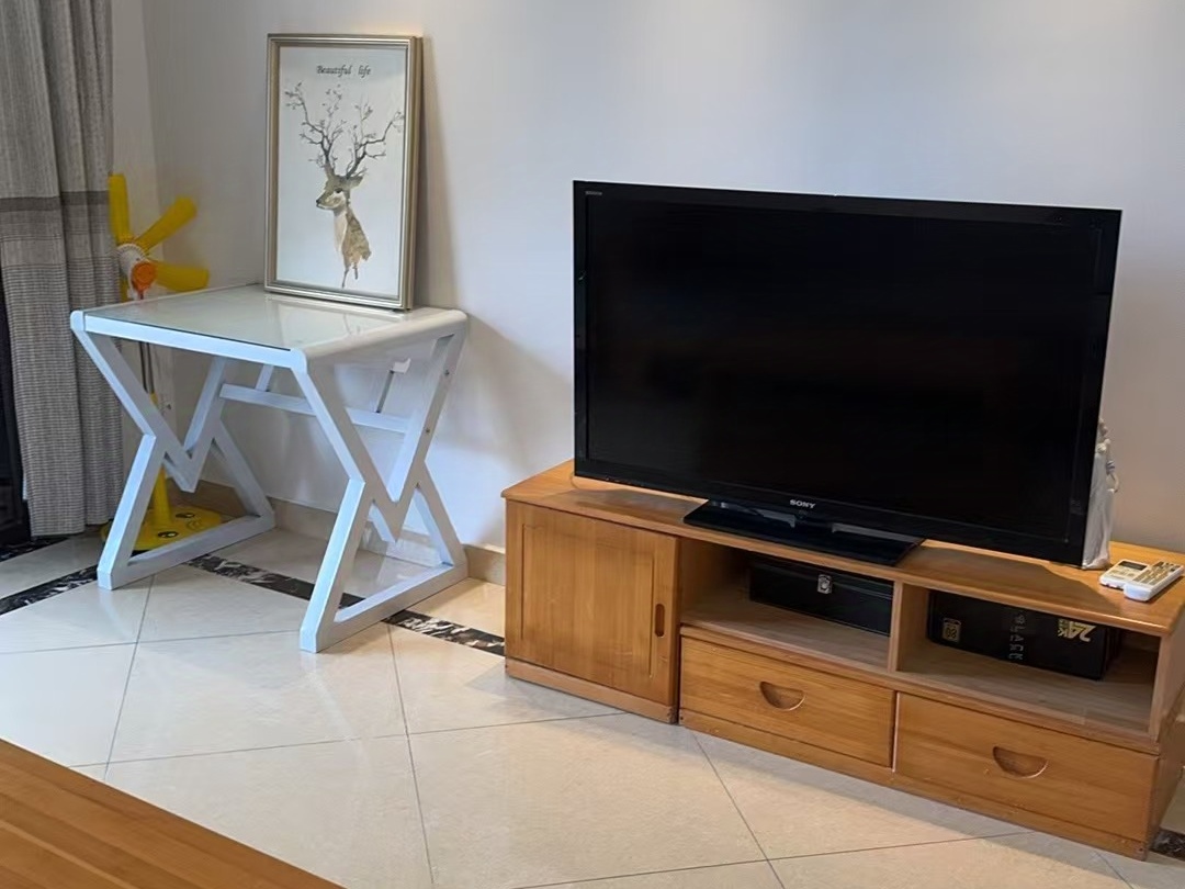 滨江海岸三期 1室2厅1卫 2600.0元/月 滨江海岸三期 1室2厅1卫 2600.0元/月室内图