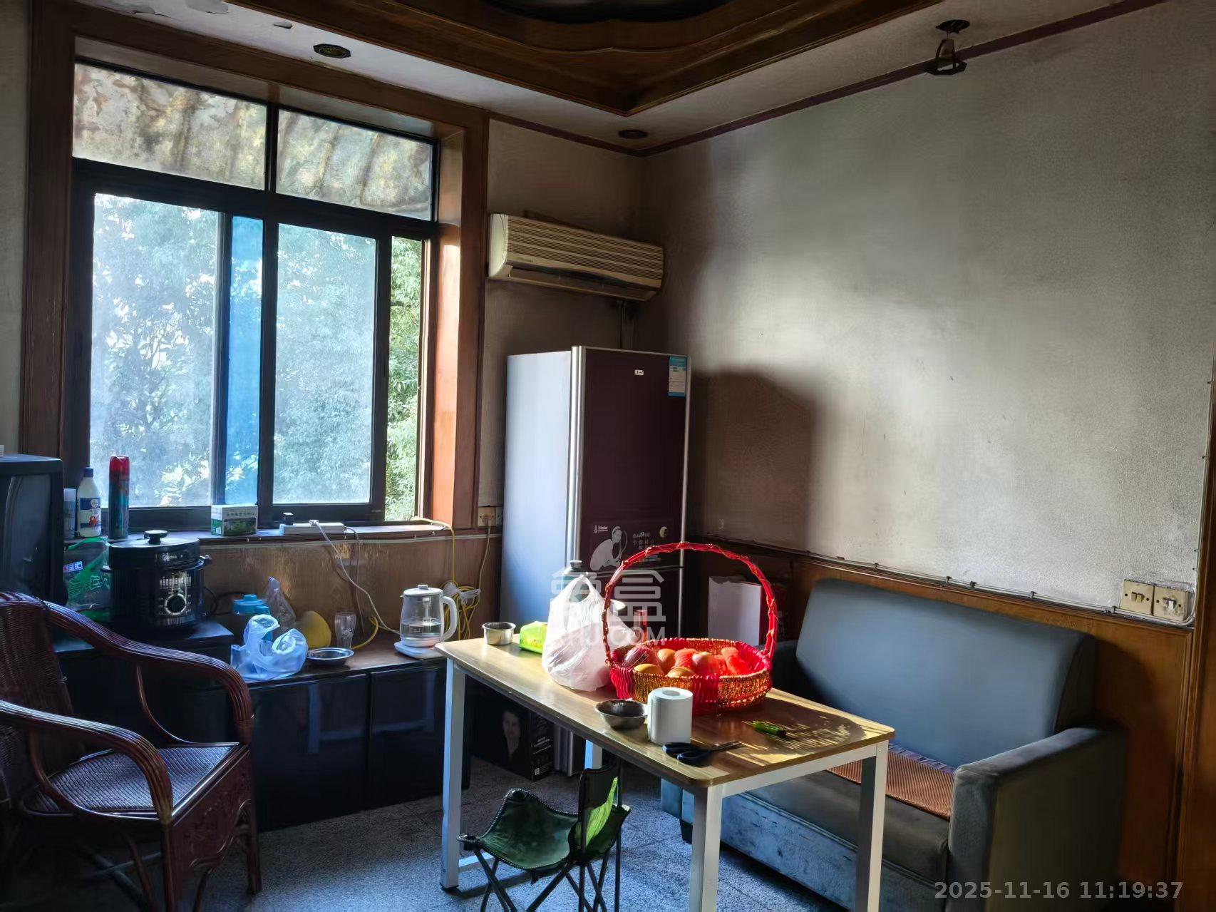 长沙理工大学黄土岭教职工住宅区  2室1厅1卫    1200.0元/月室内图