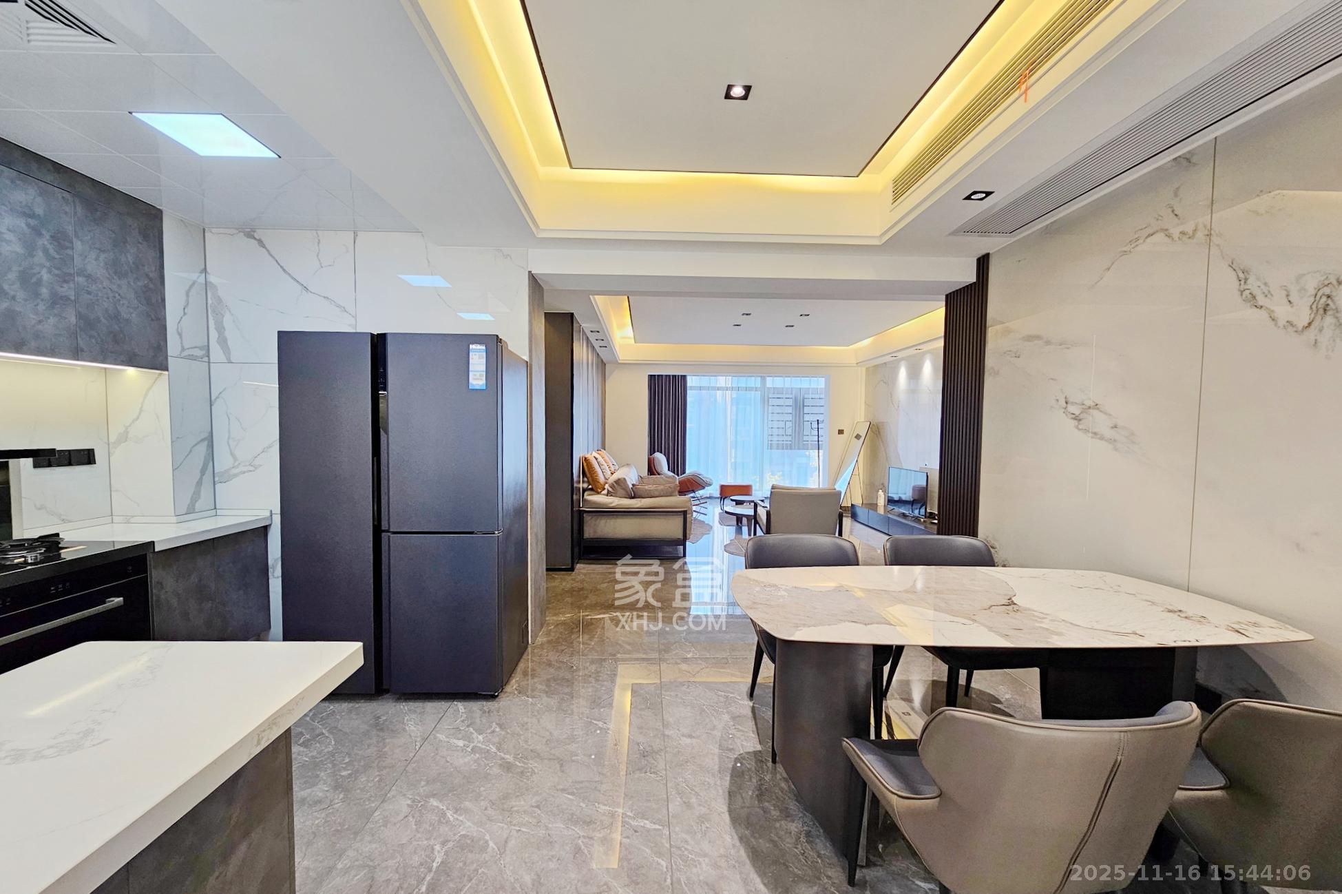 明大佳园 3室2厅2卫 4000.0元/月 明大佳园 3室2厅2卫 4000.0元/月室内图