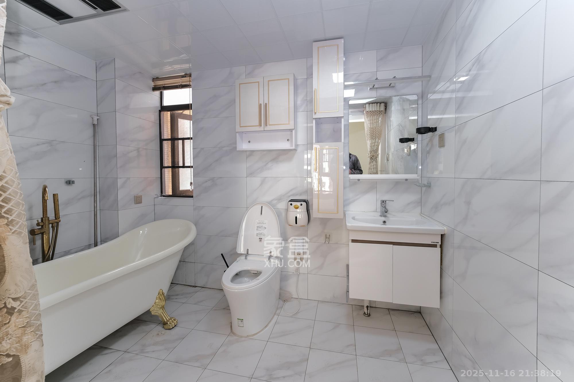 星雅美辰 2室2厅2卫 102.0万 星雅美辰 2室2厅2卫 102.0万卫生间