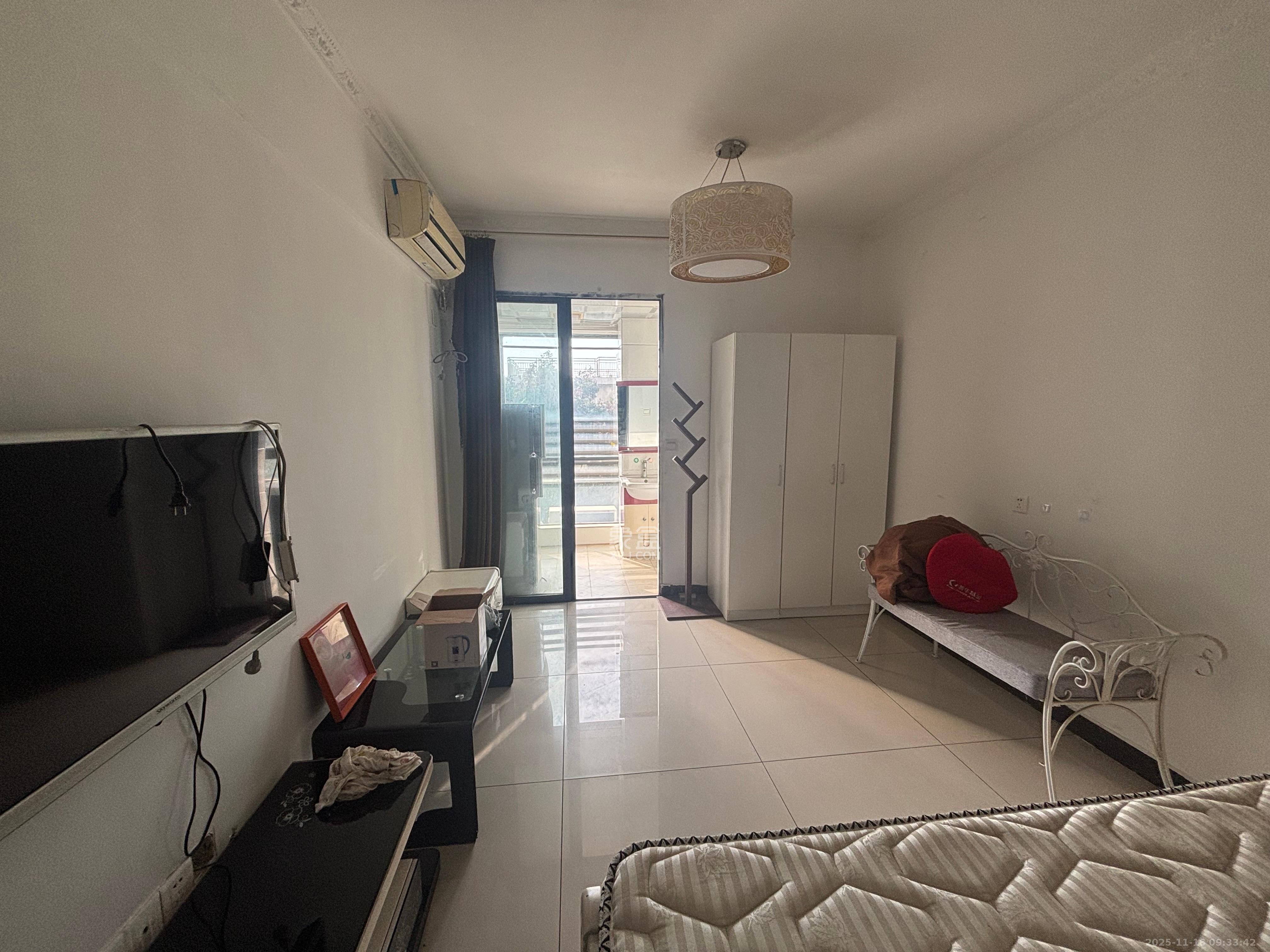 红公馆（前程丽景大厦）  1室1厅1卫    1400.0元/月室内图