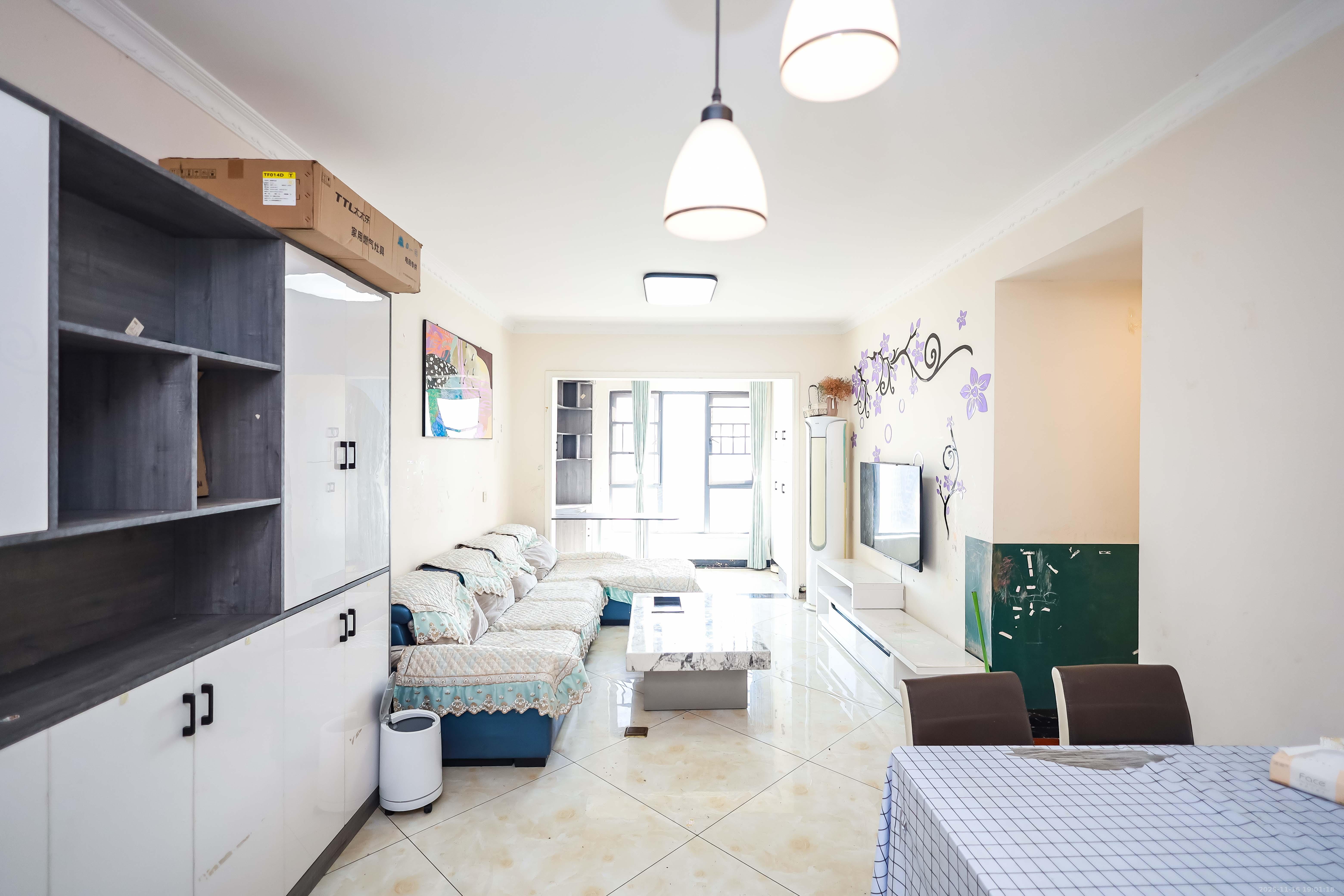 天麓尚层  3室2厅1卫    68.0万