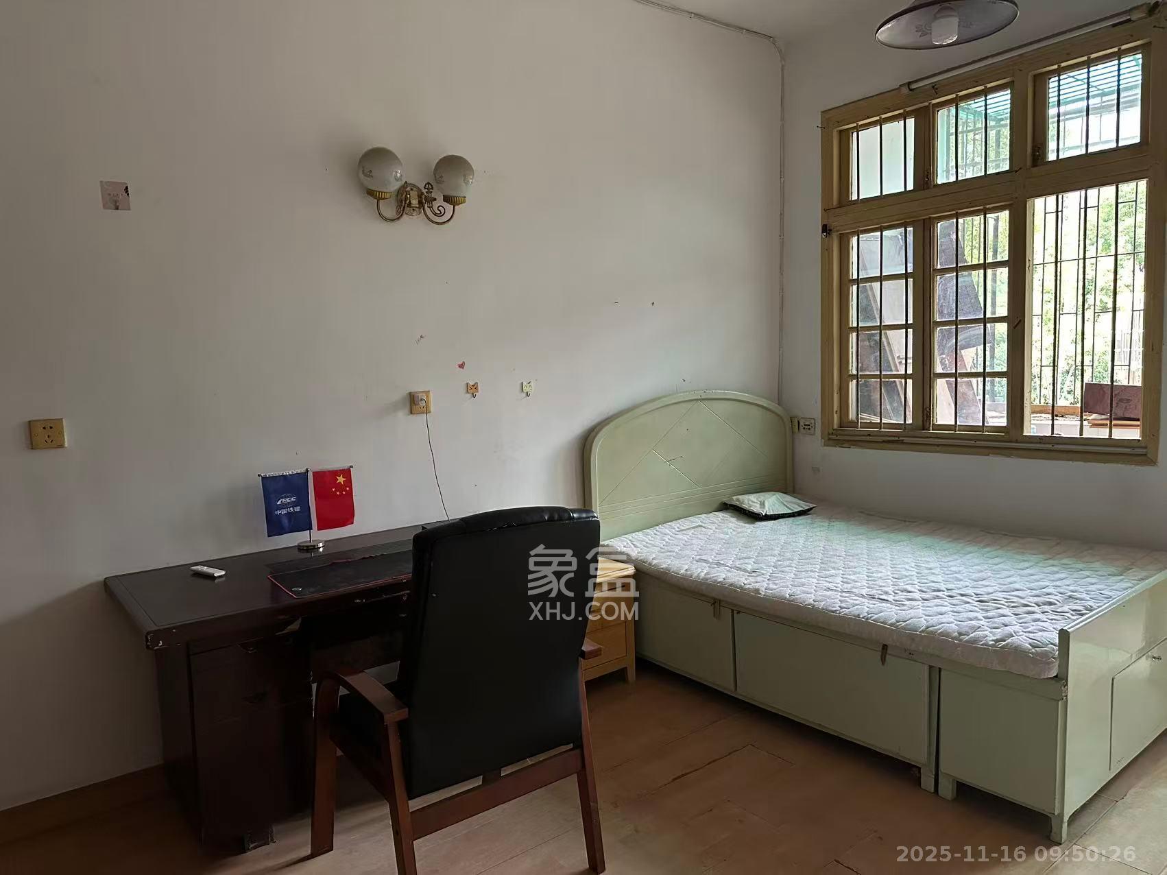 湘农桥社区  3室2厅1卫    1500.0元/月室内图