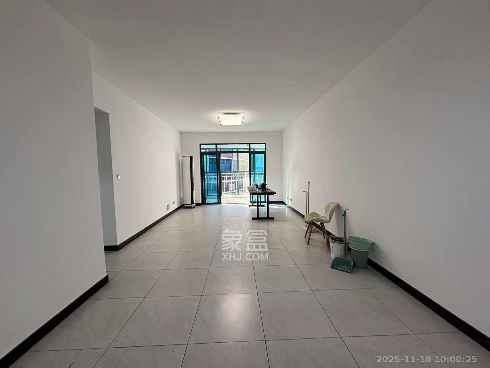 BOBO天下城（CTA财富中心）  3室2厅1卫    2600.0元/月