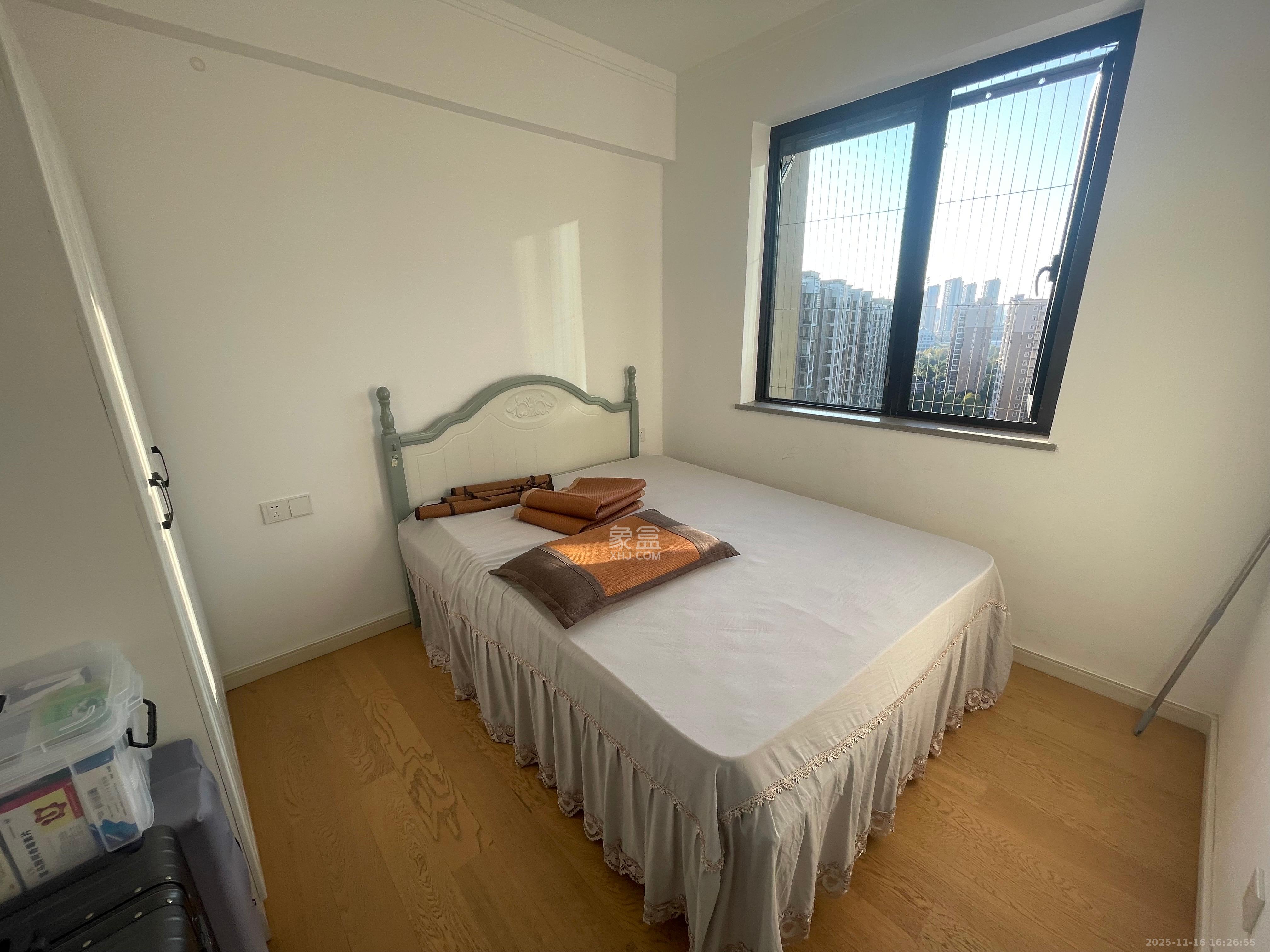 万科金色梦想C区  3室2厅2卫    3100.0元/月室内图