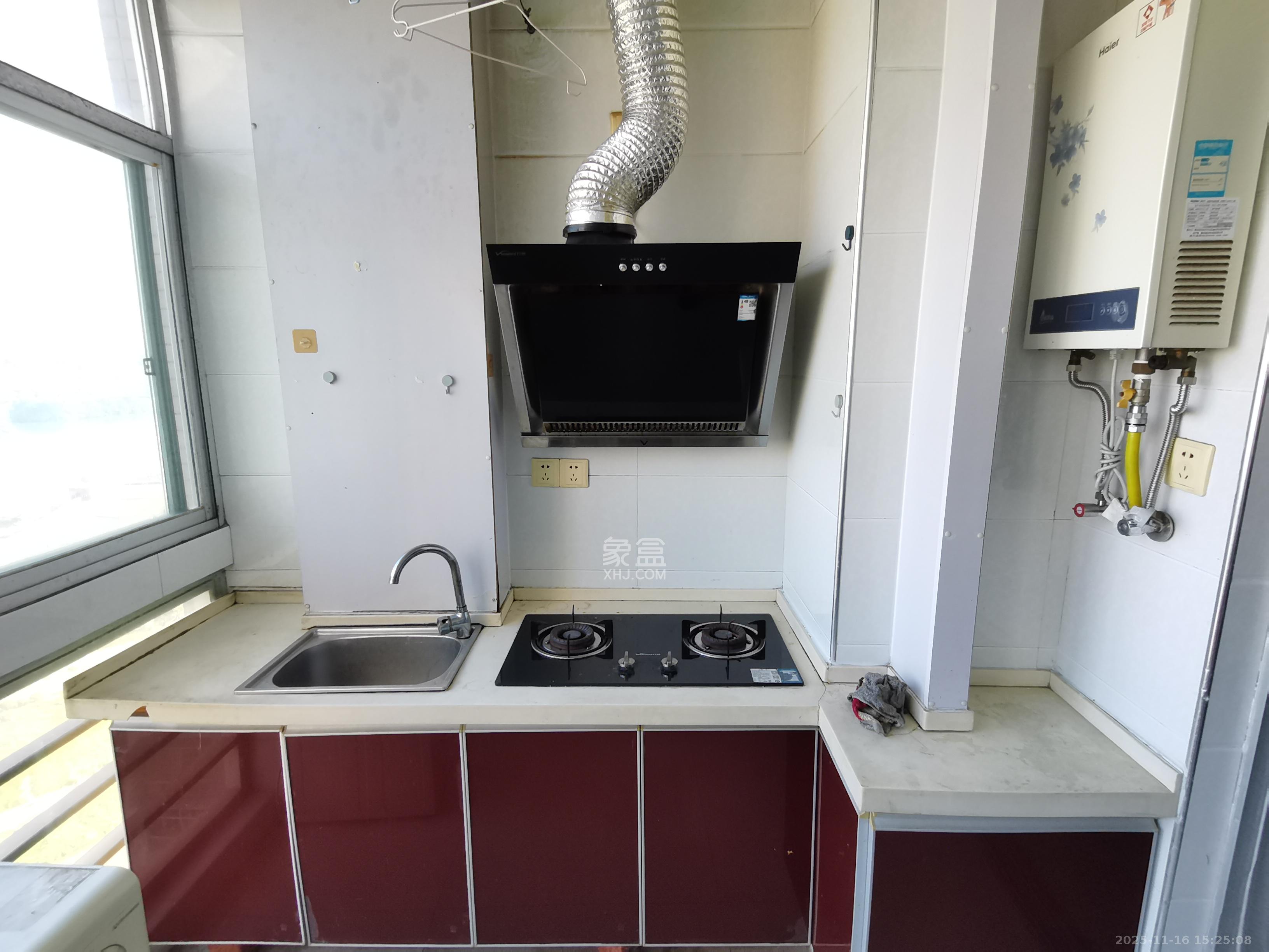 观湖公寓  1室1厅1卫    1400.0元/月室内图