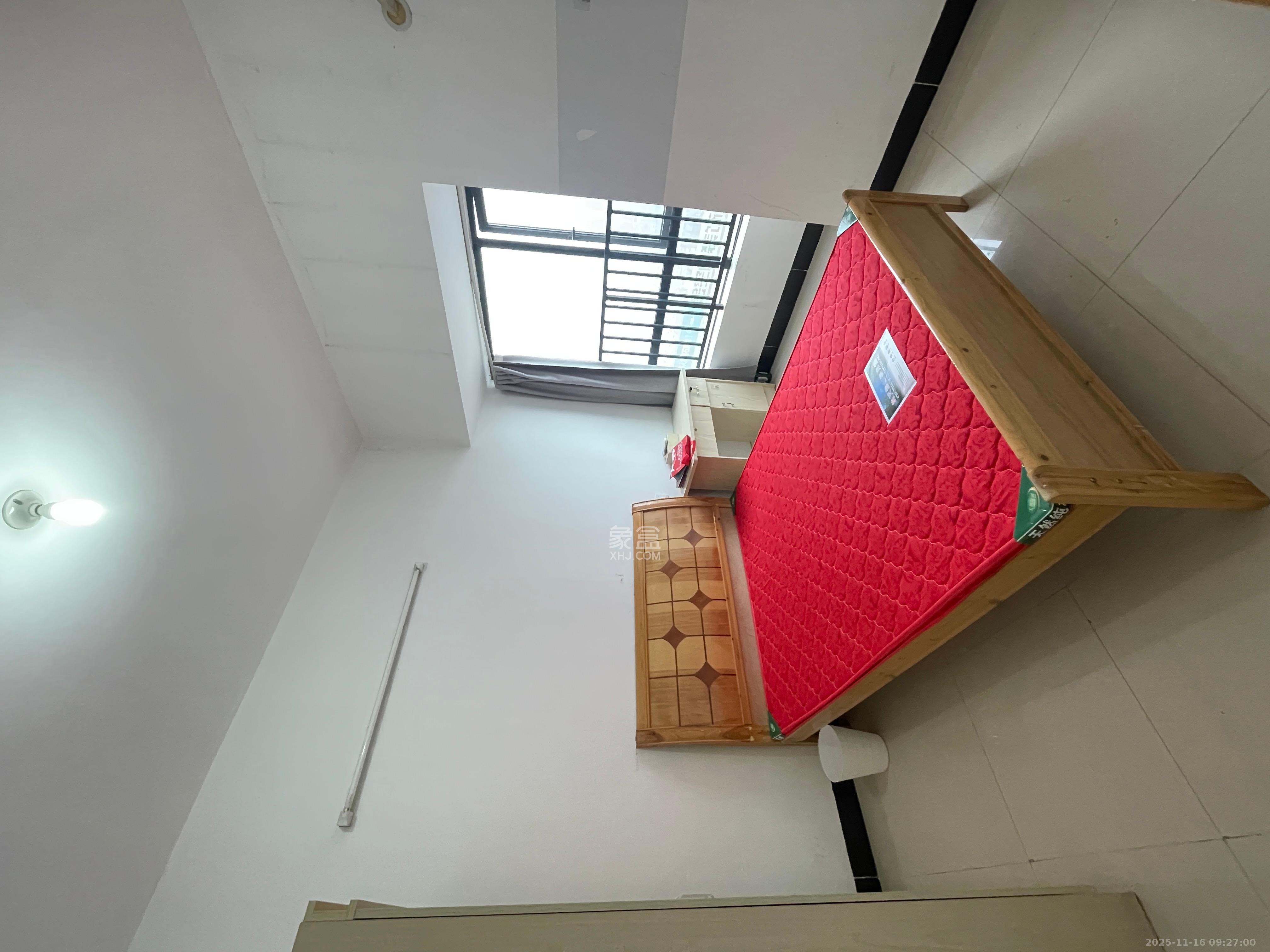 和隆花半里  3室2厅2卫    3000.0元/月室内图