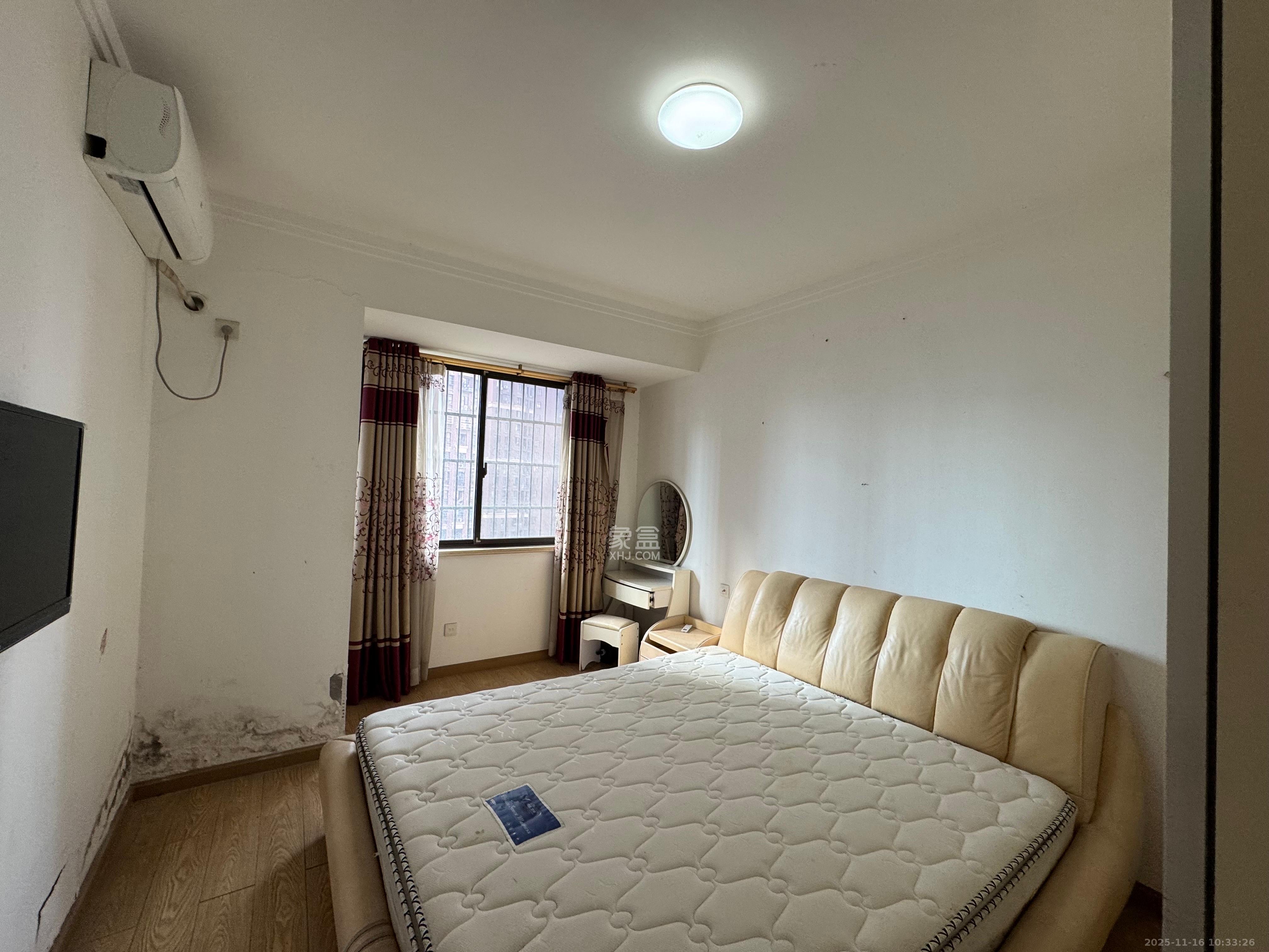 新城国际花都  2室2厅1卫    1500.0元/月室内图