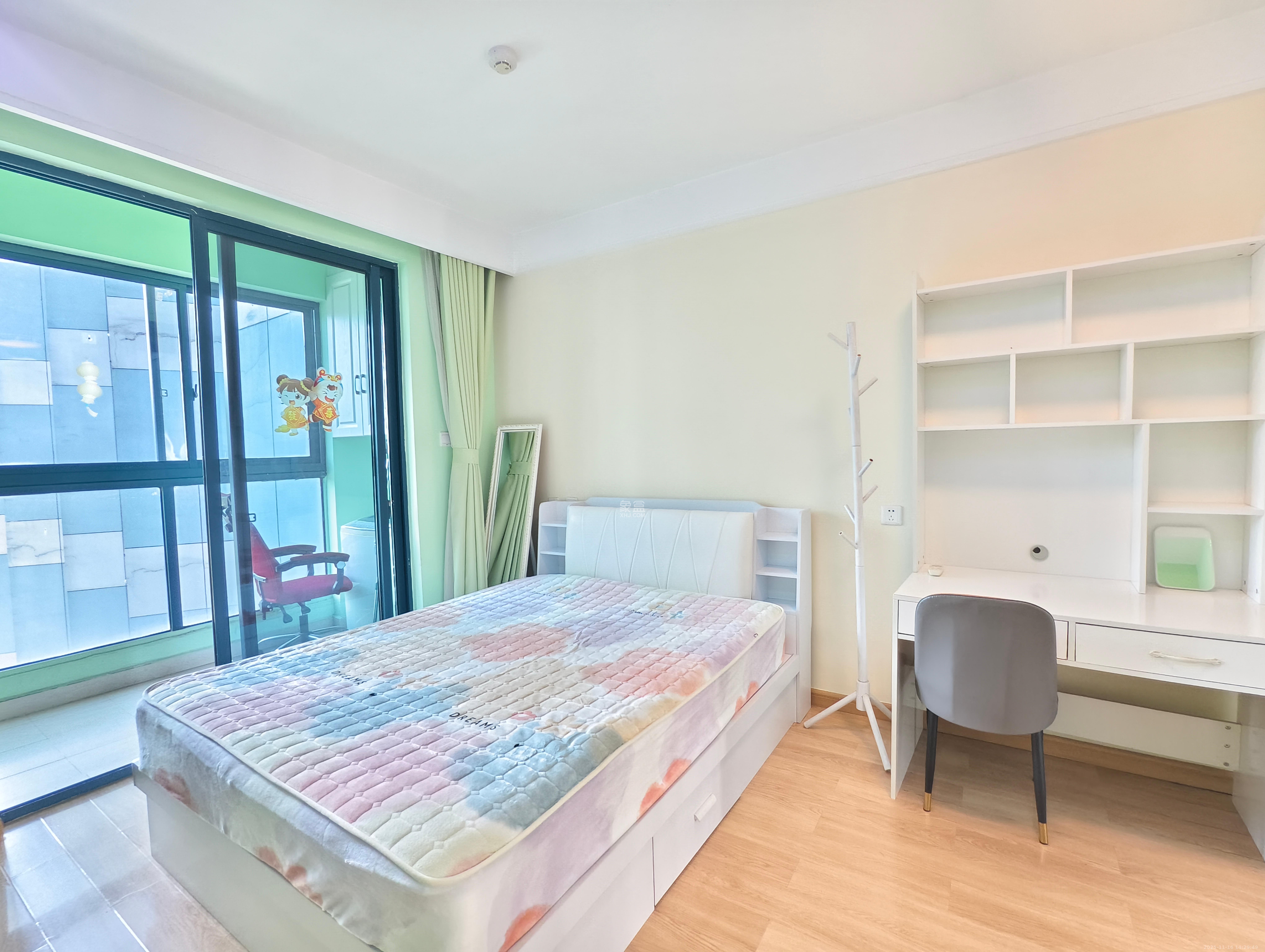 绿地中央广场  1室1厅1卫    1600.0元/月室内图