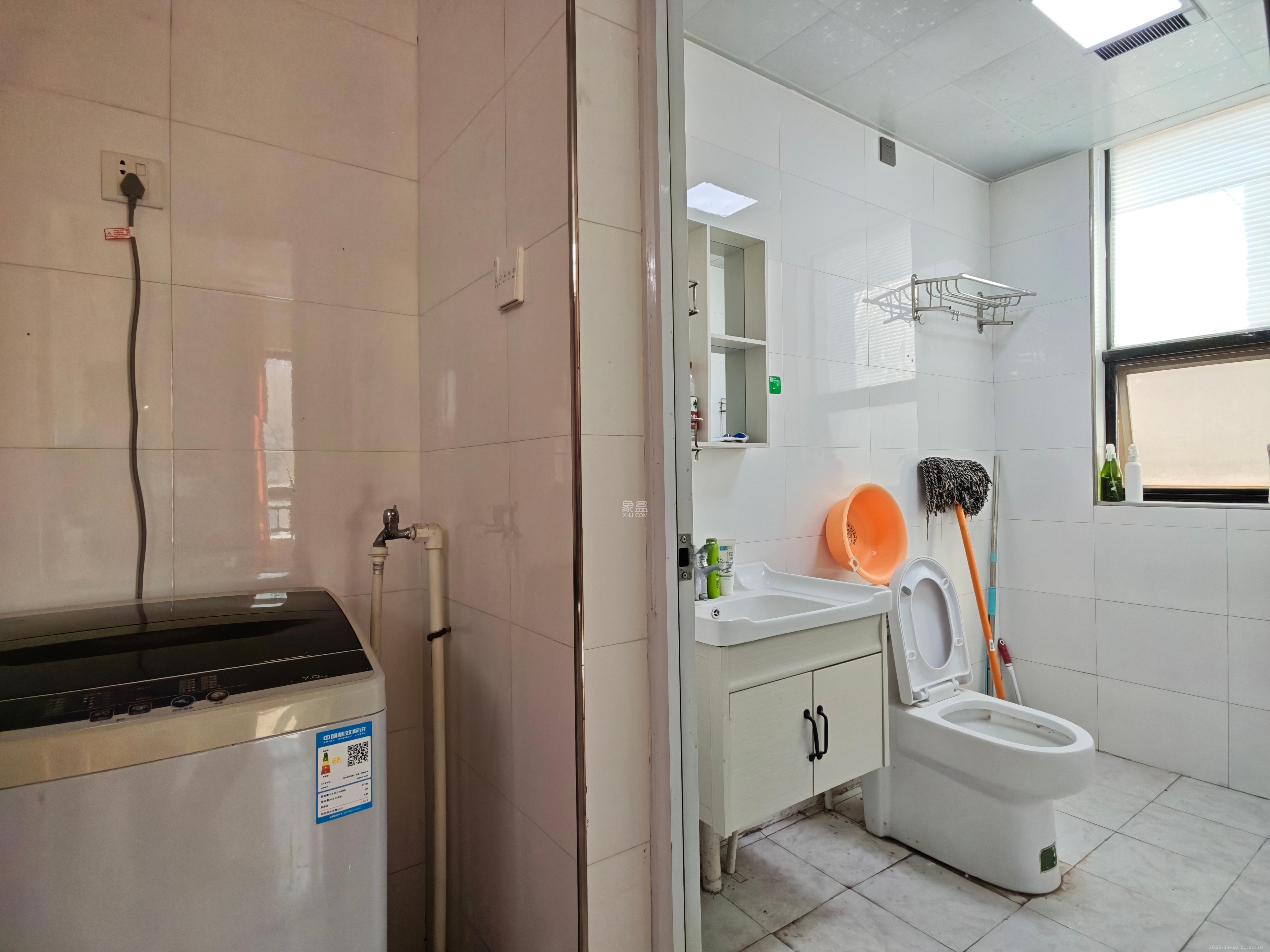 水岸天际（一期、二期）  2室2厅1卫    1800.0元/月室内图