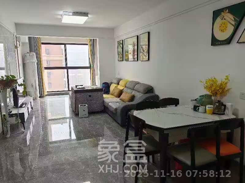 新城国际花都  4室2厅2卫    2000.0元/月