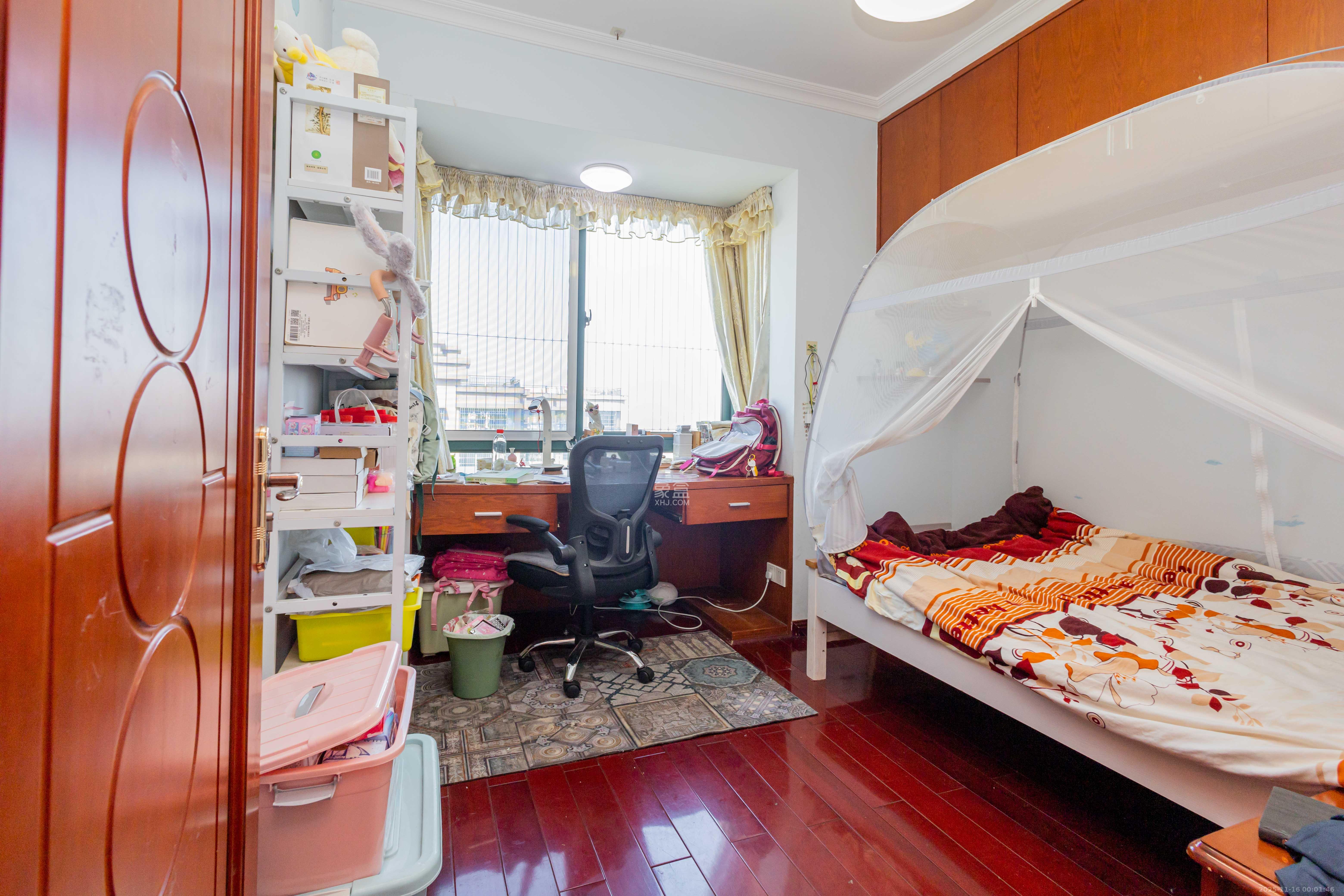 才子佳郡 4室2厅2卫 76.0万 才子佳郡 4室2厅2卫 76.0万卧室