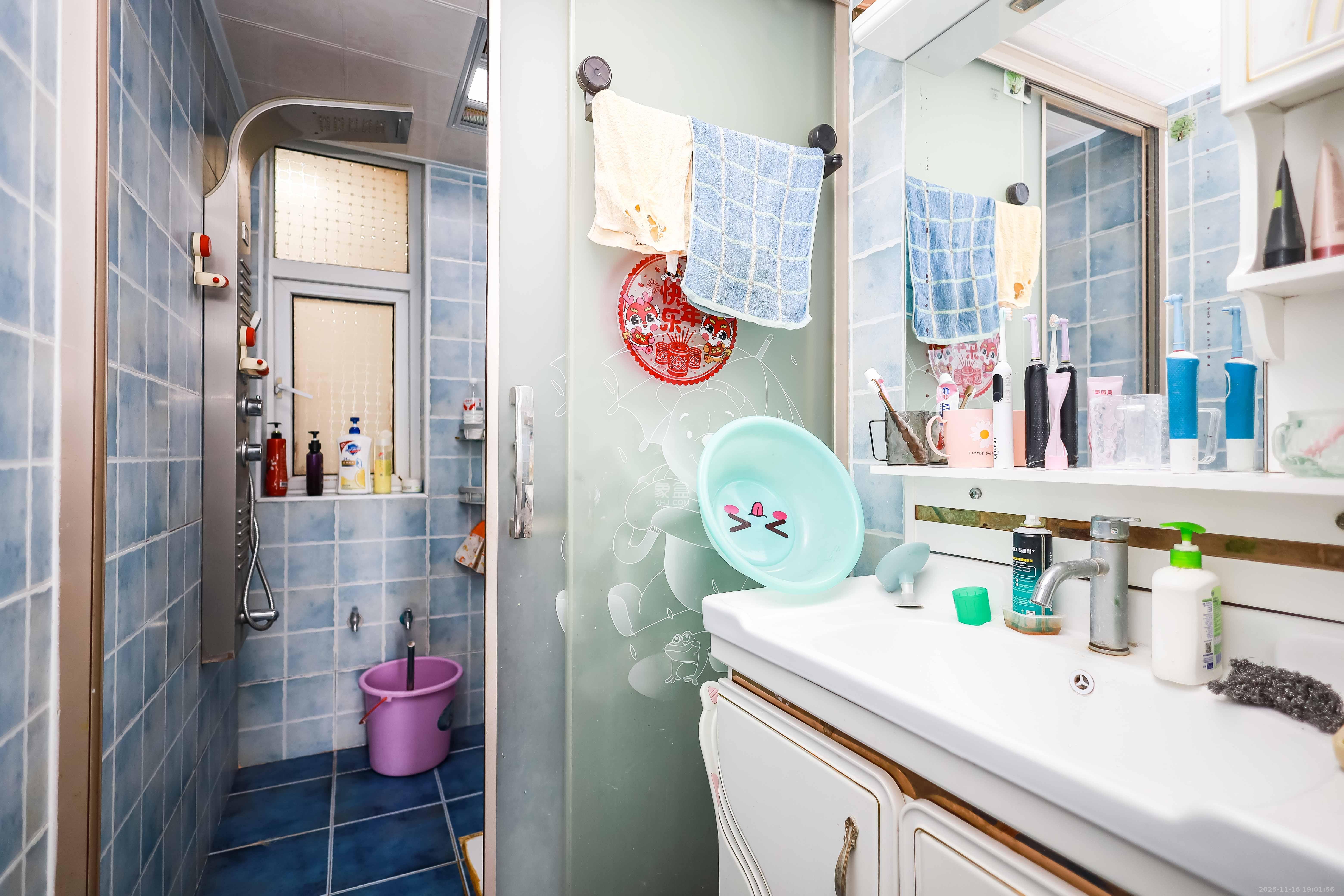 天麓尚层  3室2厅1卫    68.8万卫生间