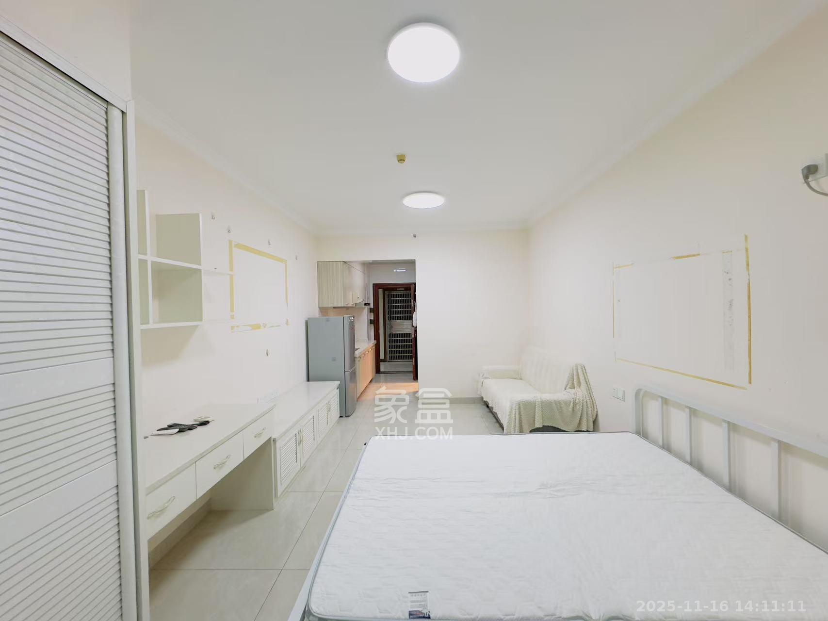 保利麓谷林语I区 1室1厅1卫 1300.0元/月 保利麓谷林语I区 1室1厅1卫 1300.0元/月室内图