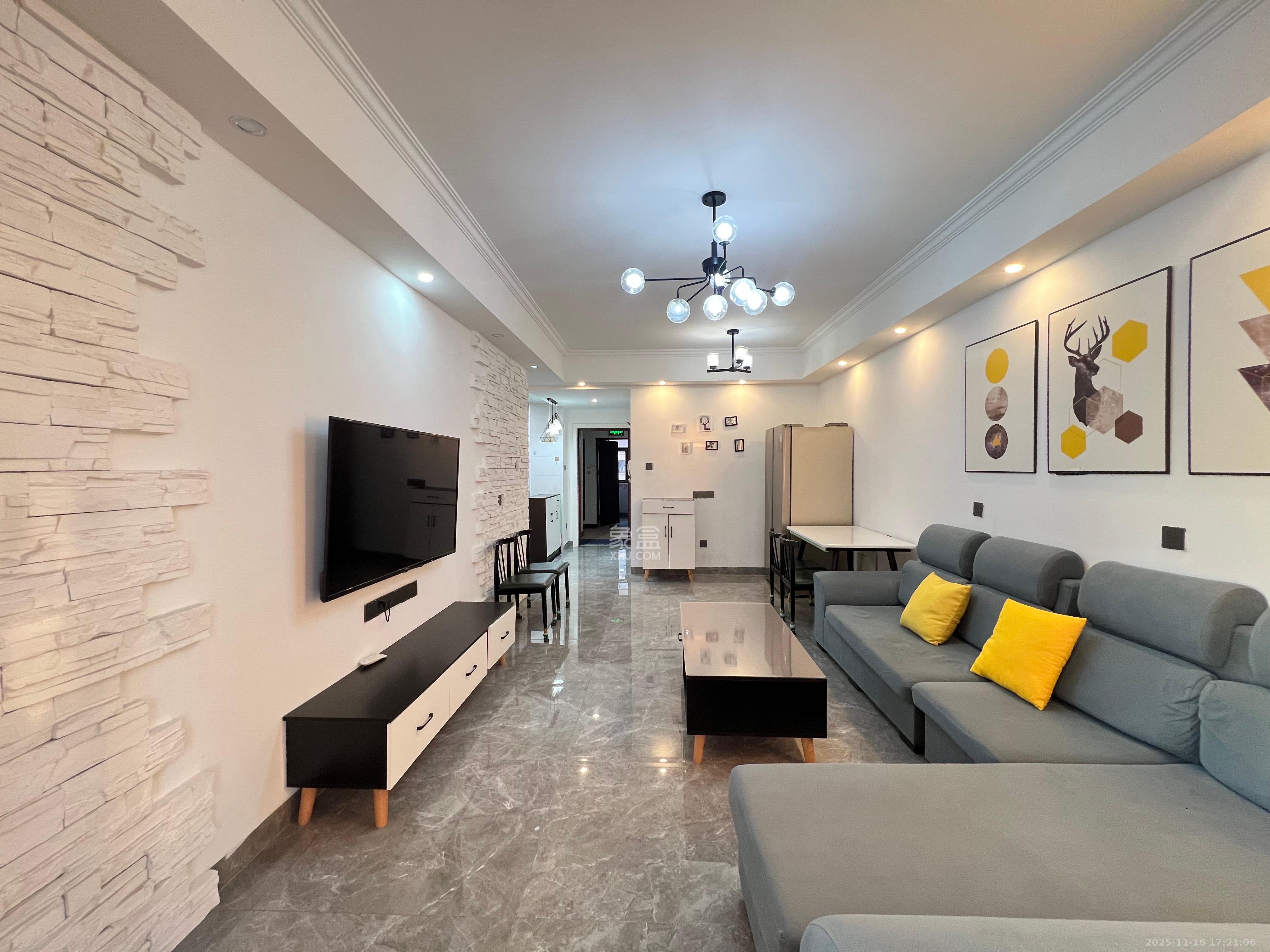 嘉雨兴园 2室1厅1卫 2700.0元/月 嘉雨兴园 2室1厅1卫 2700.0元/月室内图