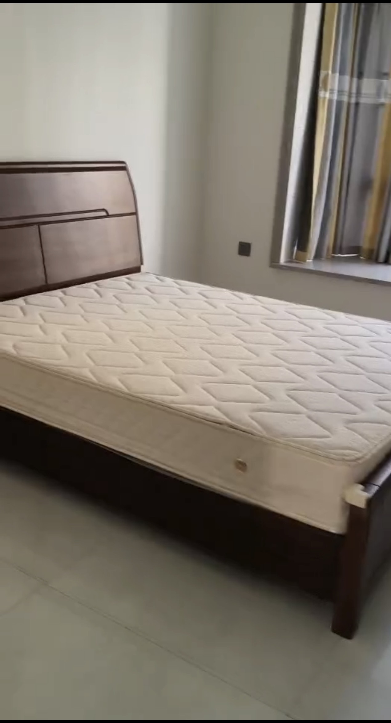 美舍嘉苑一期  4室2厅2卫    4300.0元/月室内图