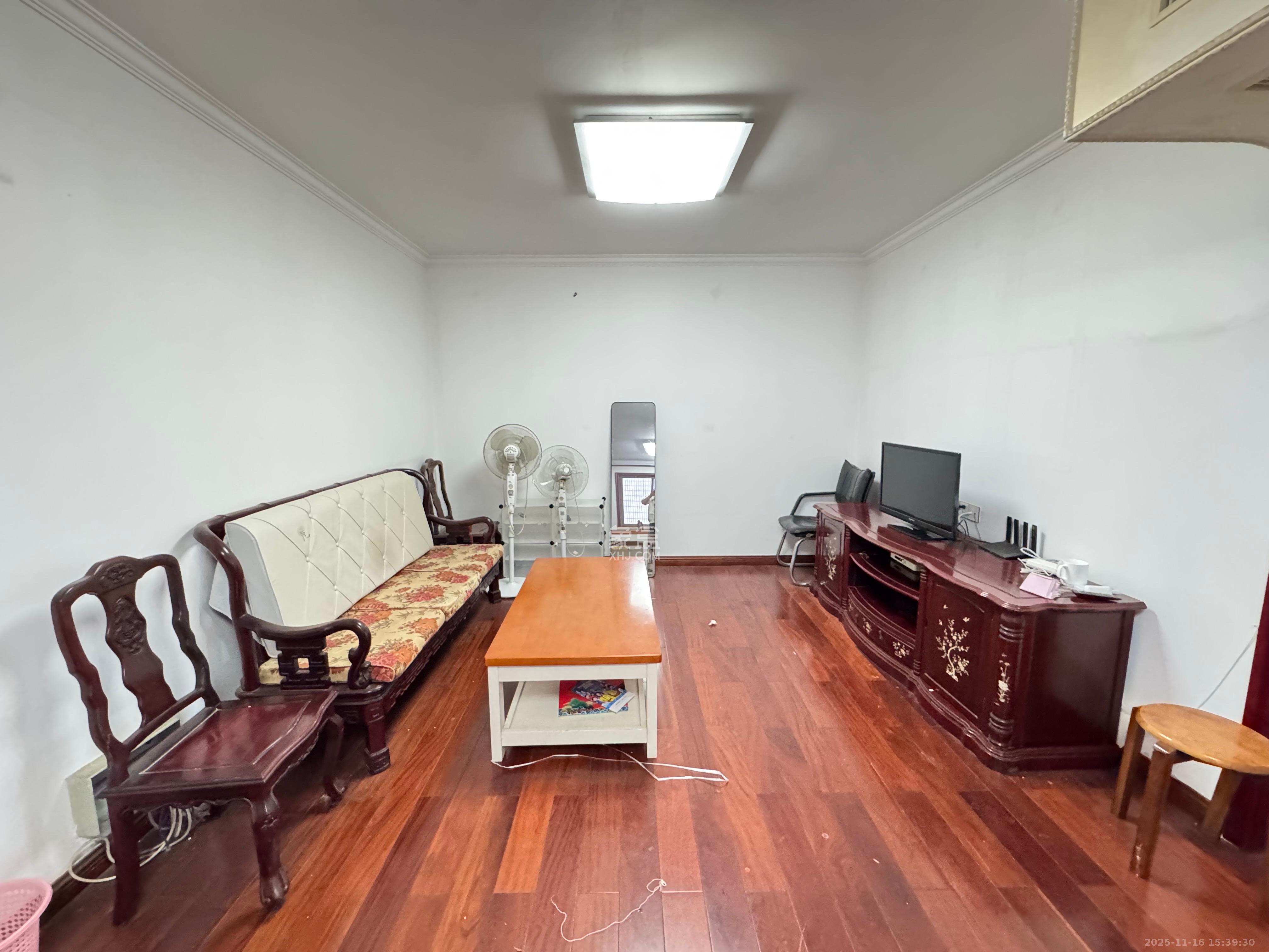 银园公寓（芙蓉区）  3室1厅1卫    2500.0元/月