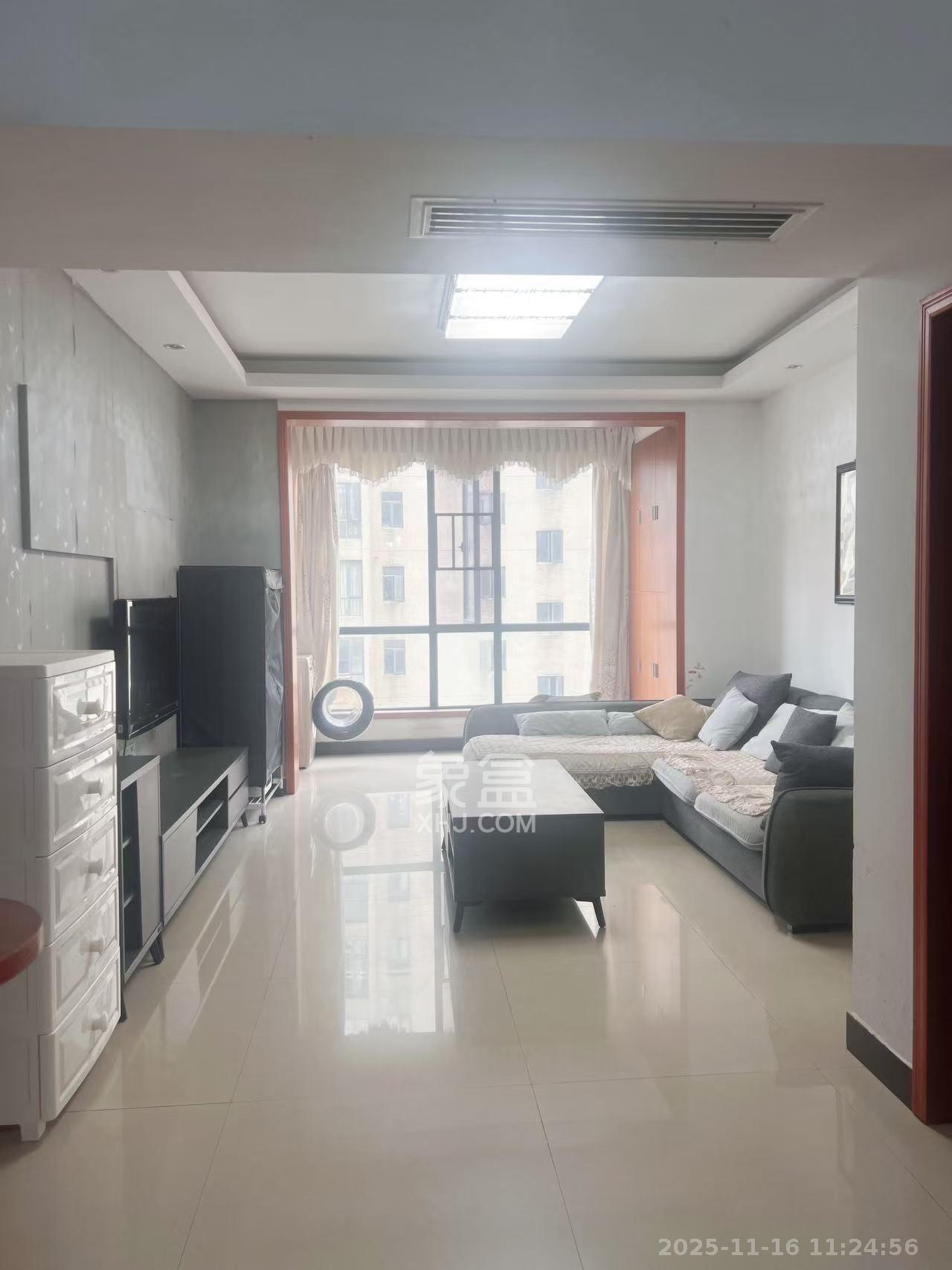 岳银欣苑  2室2厅1卫    2100.0元/月