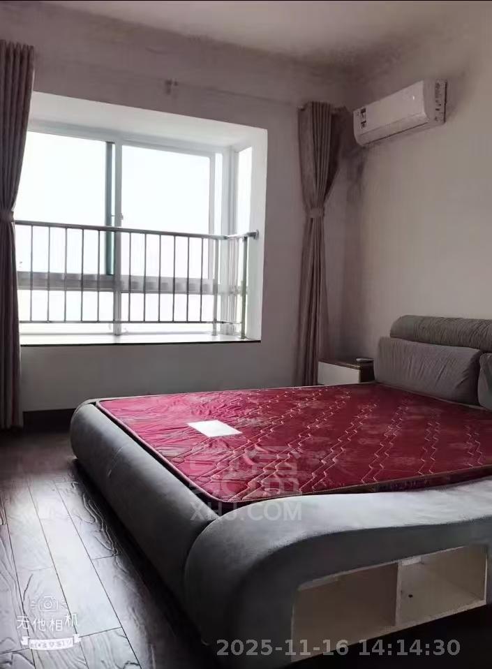 康馨佳园 3室2厅1卫 1800.0元/月 康馨佳园 3室2厅1卫 1800.0元/月室内图