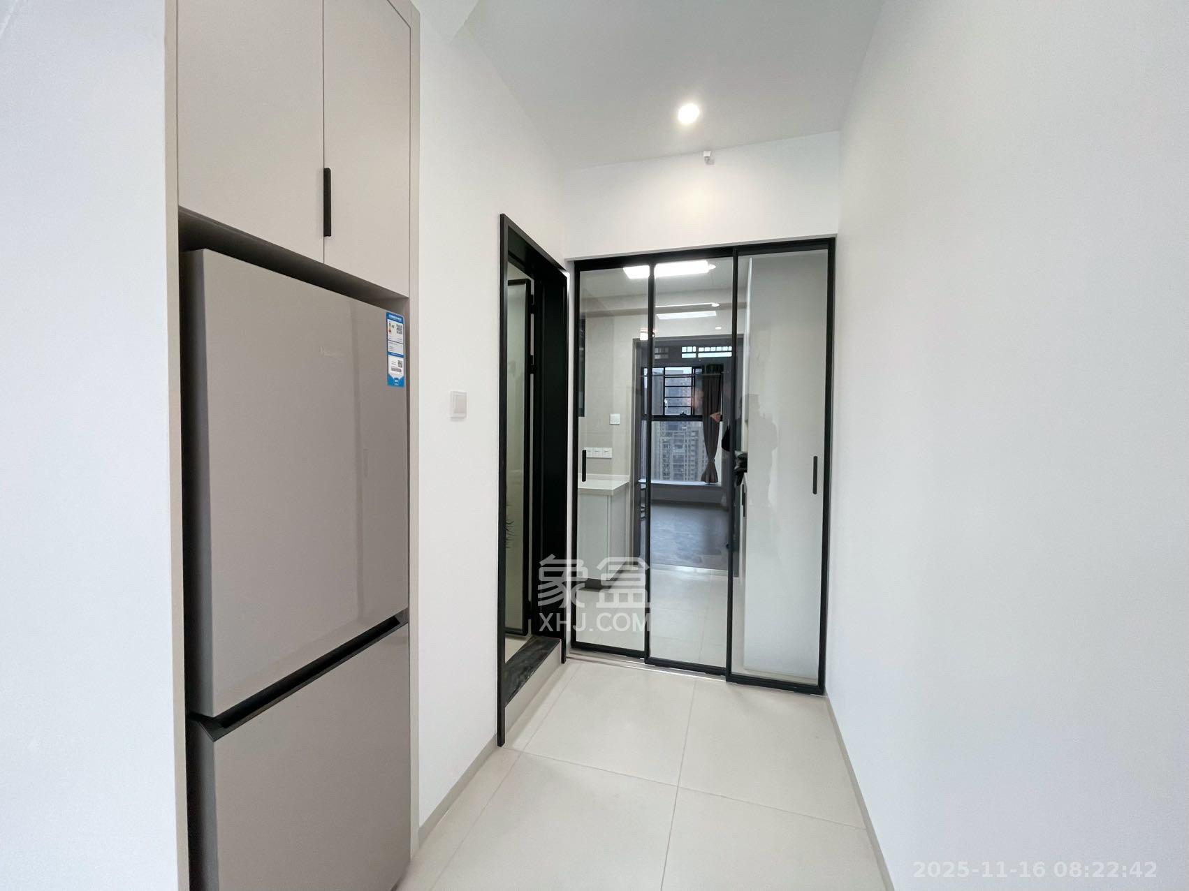 君悦新天地 2室1厅2卫 2700.0元/月 君悦新天地 2室1厅2卫 2700.0元/月室内图