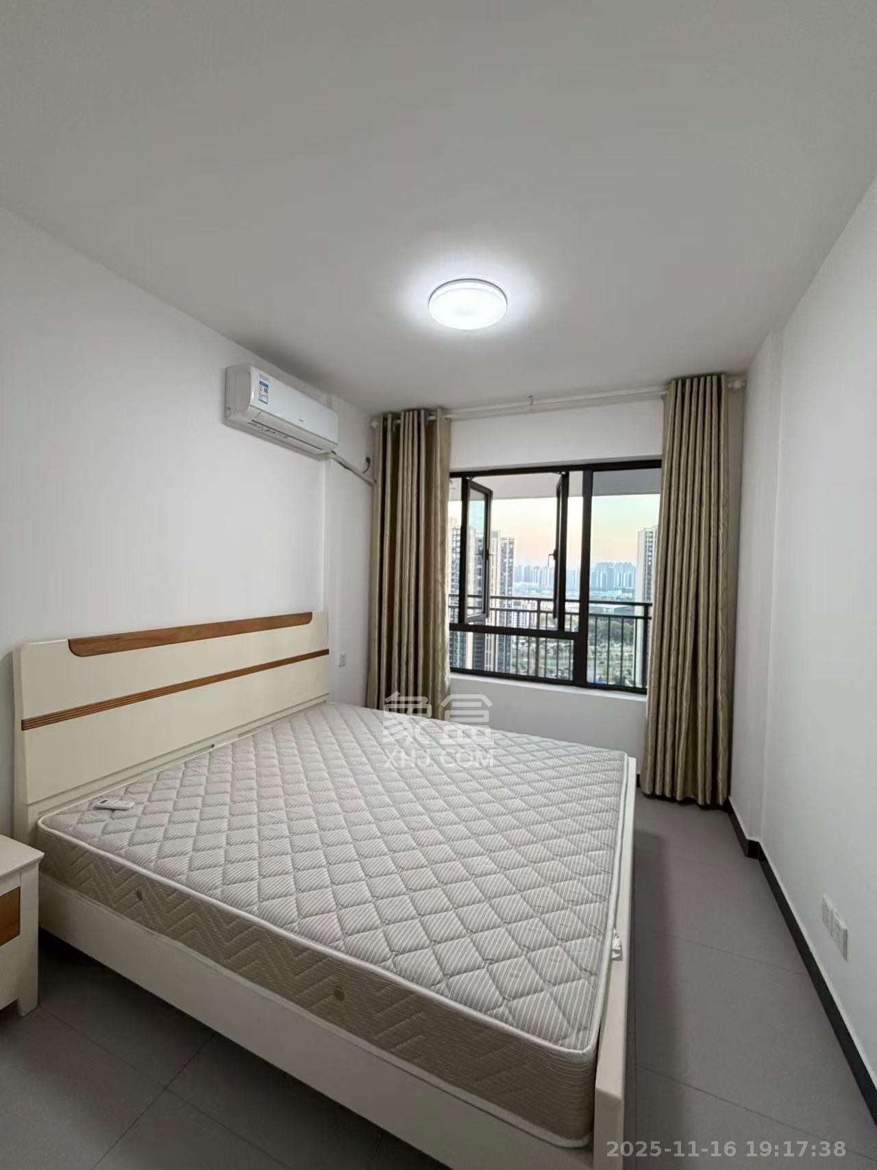 龙湖碧桂园天宸原著  3室2厅1卫    3200.0元/月室内图