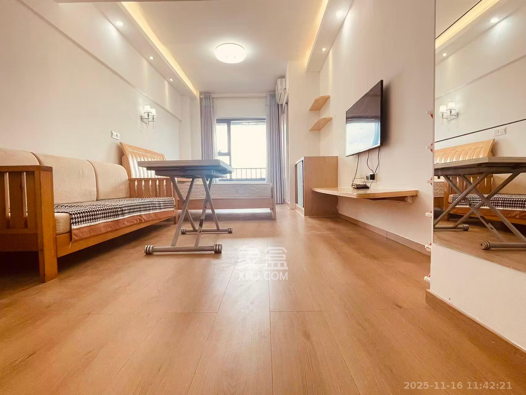 东怡外国（南湖一号)  1室1厅1卫    2000.0元/月室内图