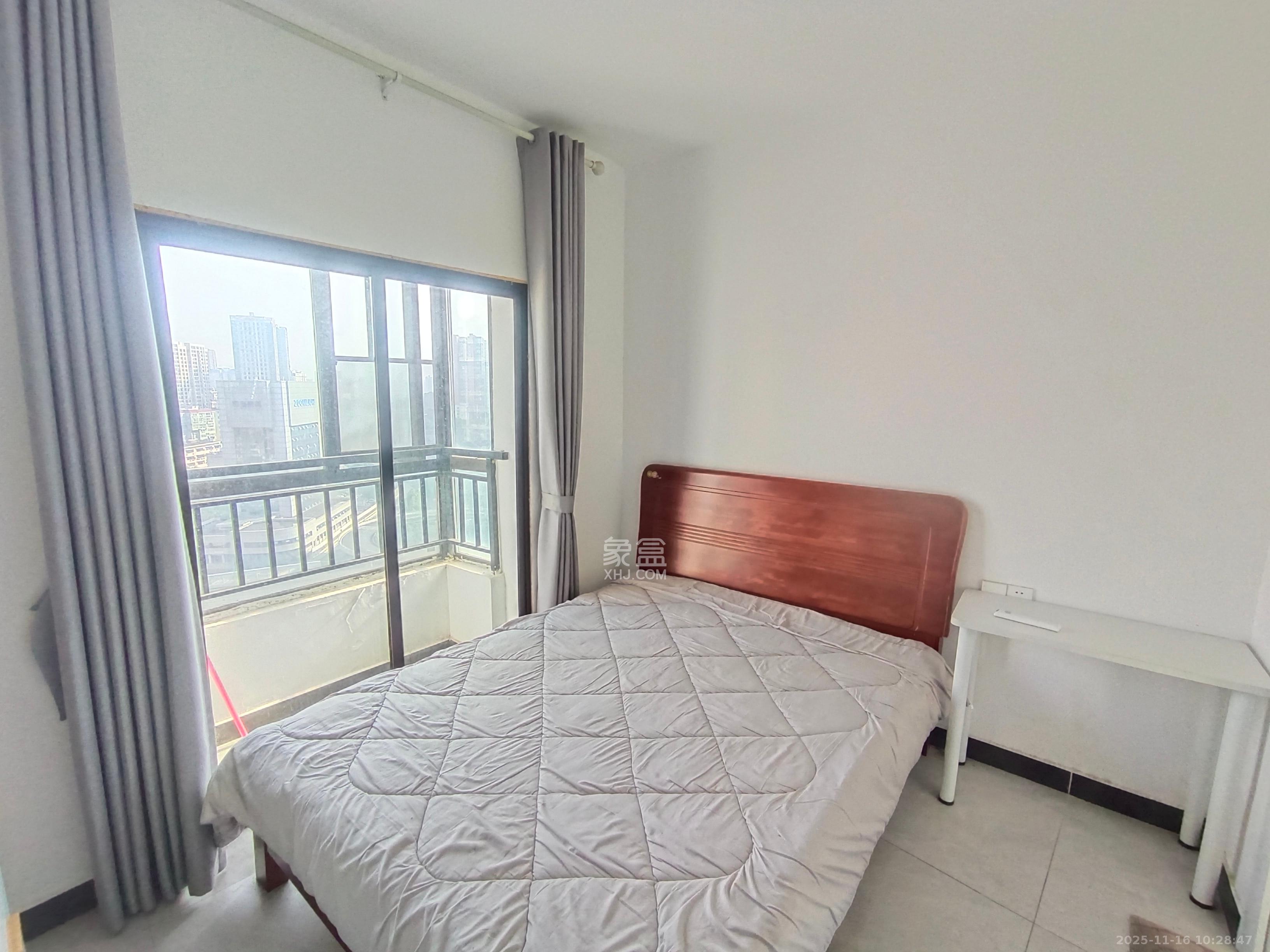 钱隆樽品(一、二、三期)  1室1厅1卫    1000.0元/月室内图